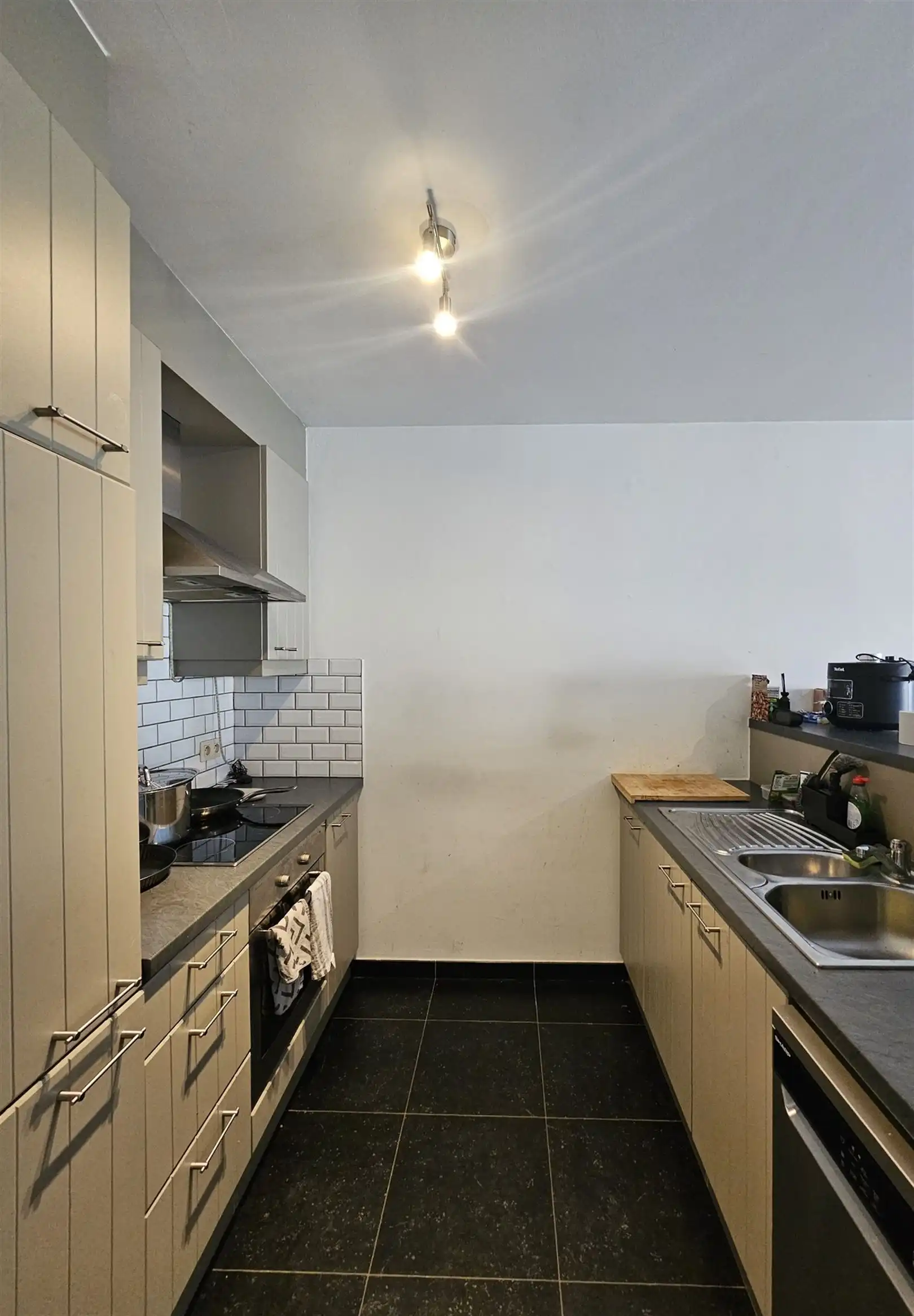 Gelijkvloersappartement met 1 slpks, tuin en garage. foto 3