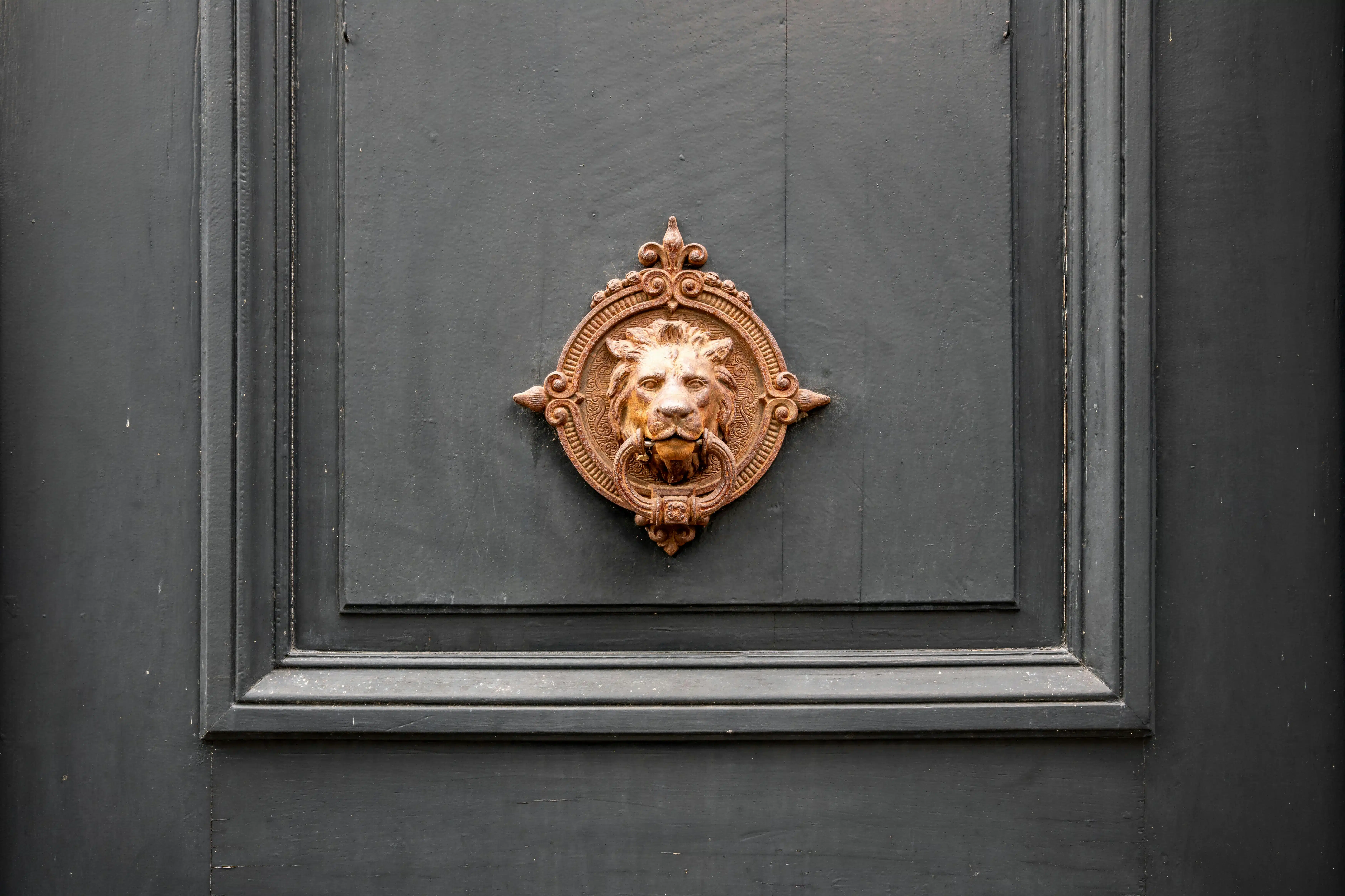Exclusief herenhuis te koop in hartje brugge foto 3