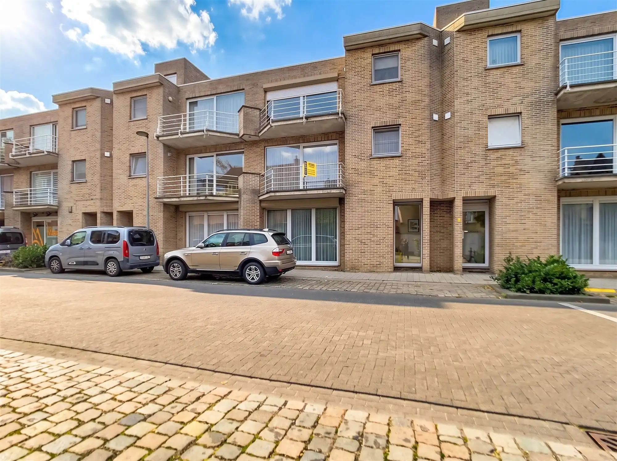 Ruim 2-slaapkamerappartement met twee terrassen op een goede locatie foto {{pictureIndex}}