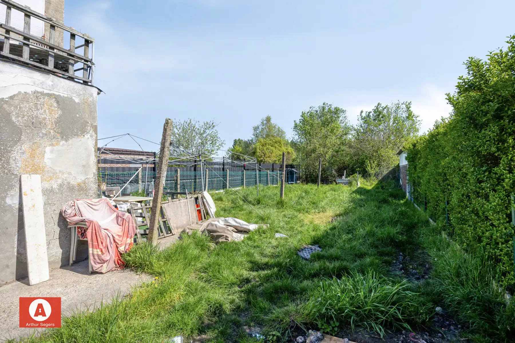 Te renoveren woning in Opstal foto 26