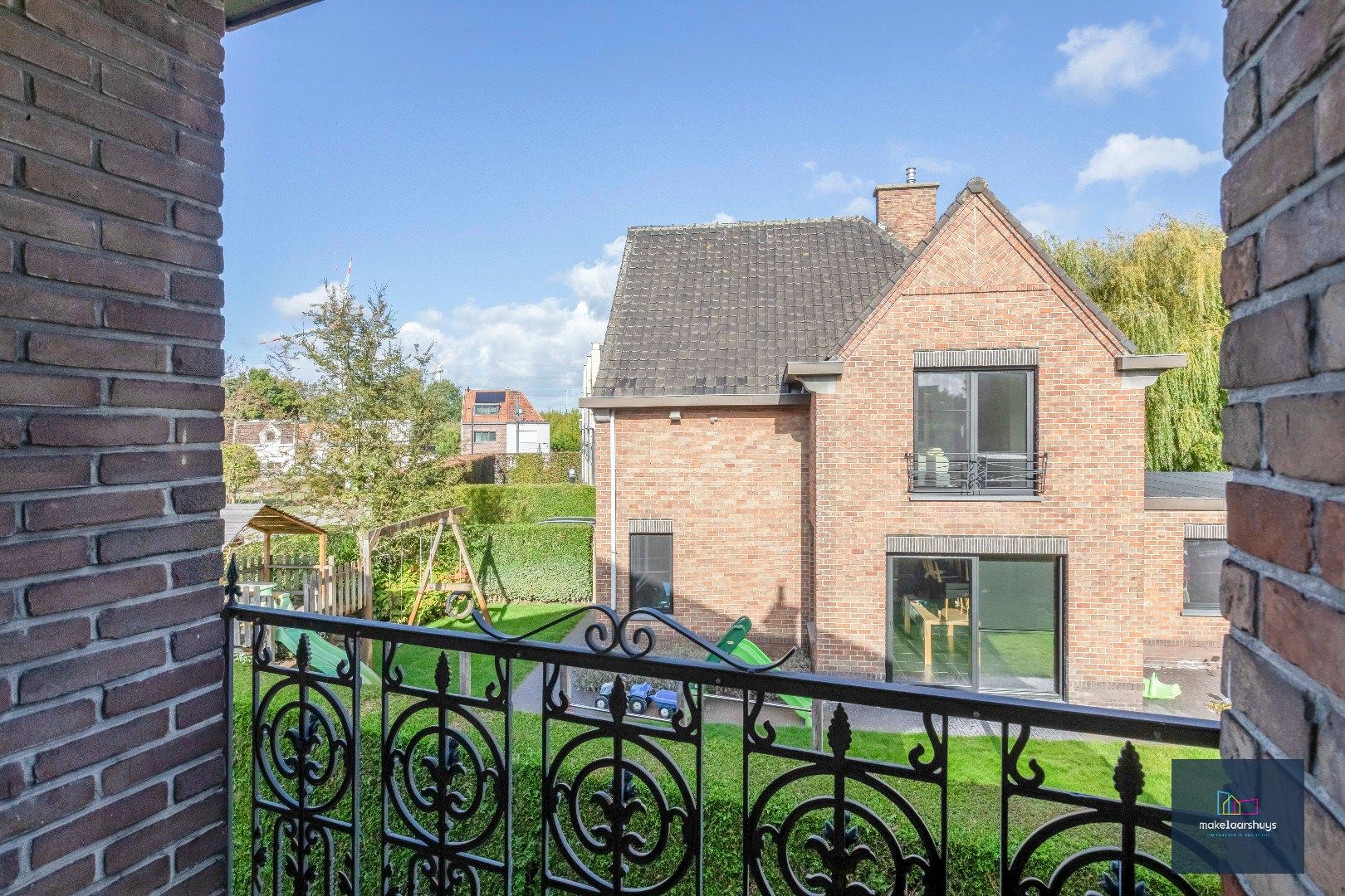 Ruime HOB met 4 slpk, ruime zolder, tuin en garage  foto 26