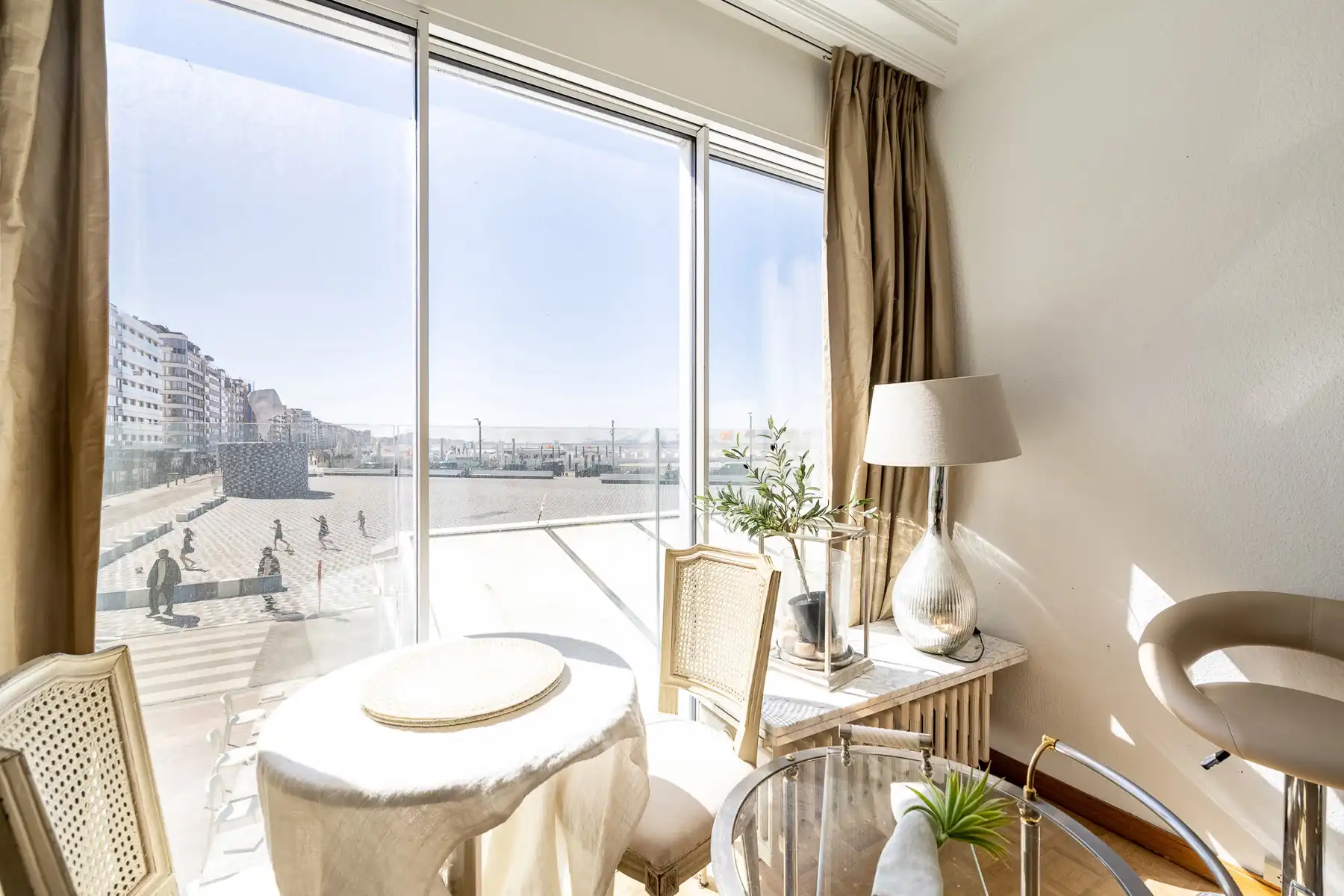 EXCLUSIEF: Studio op uitstekende locatie - Rubensplein foto 4