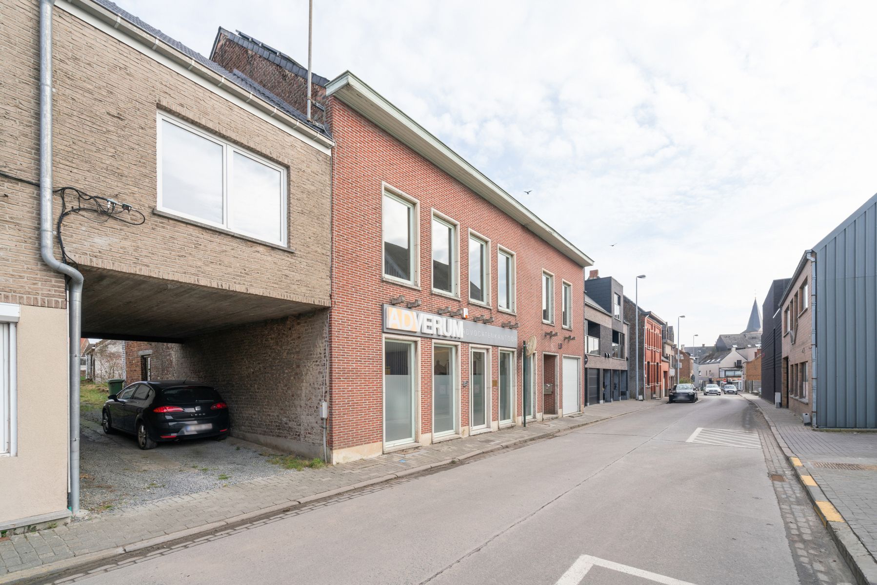 Te koop – Handelspand met uitzonderlijk ontwikkelingspotentieel (gemengd gebruik) foto 2