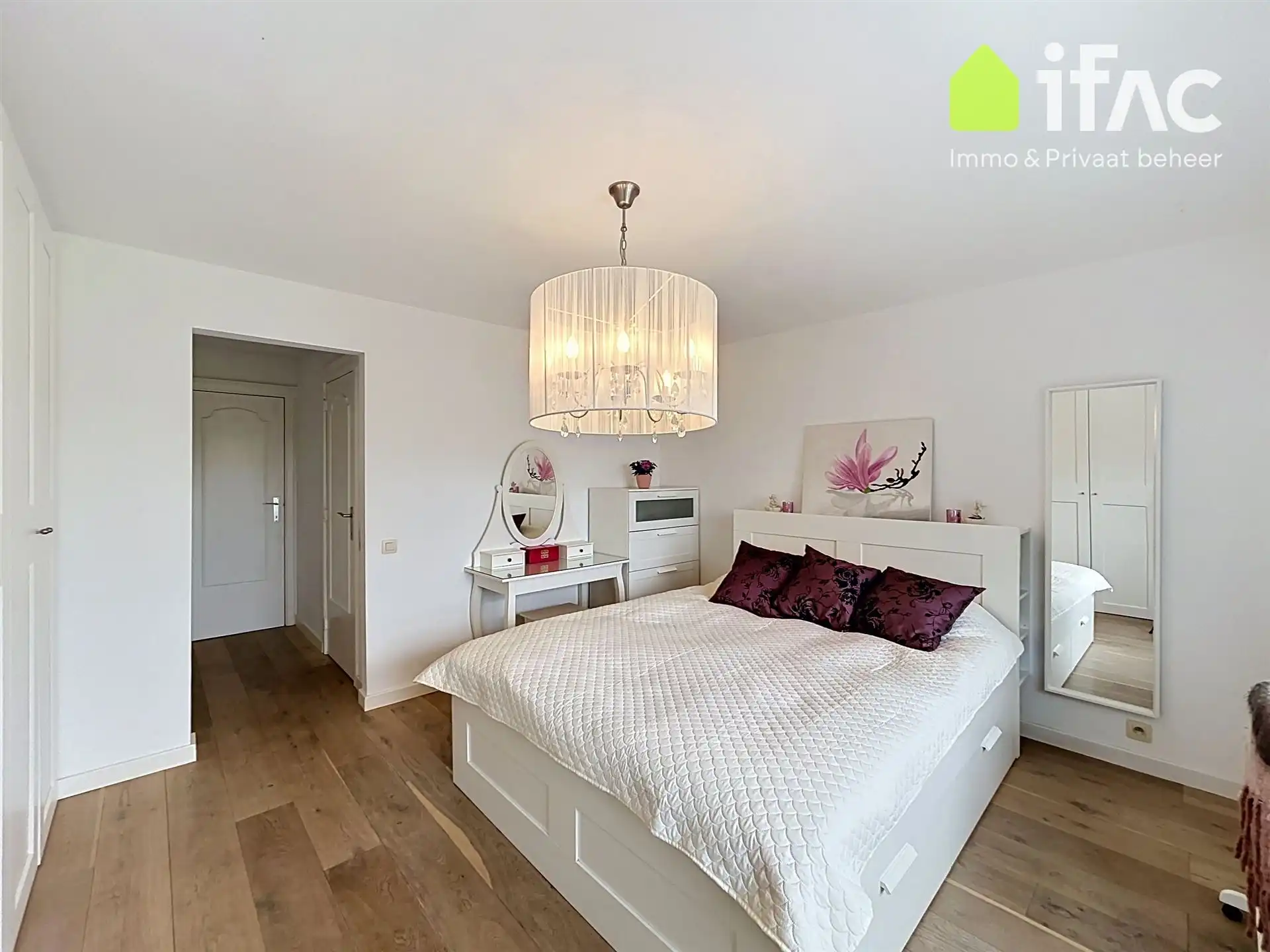 Huis foto 24