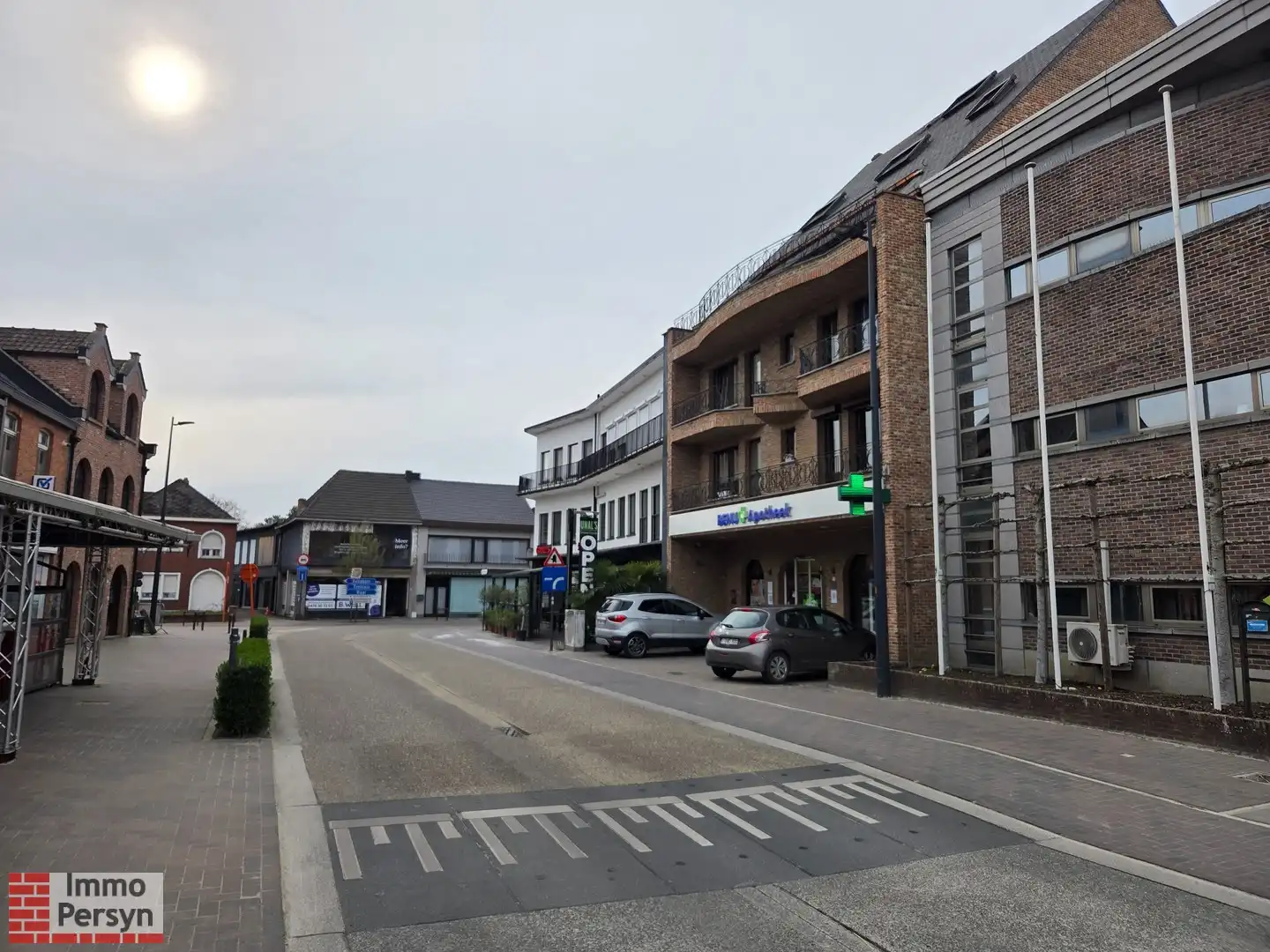 Ruime gerenoveerde triplex te Begijnendijk foto 2