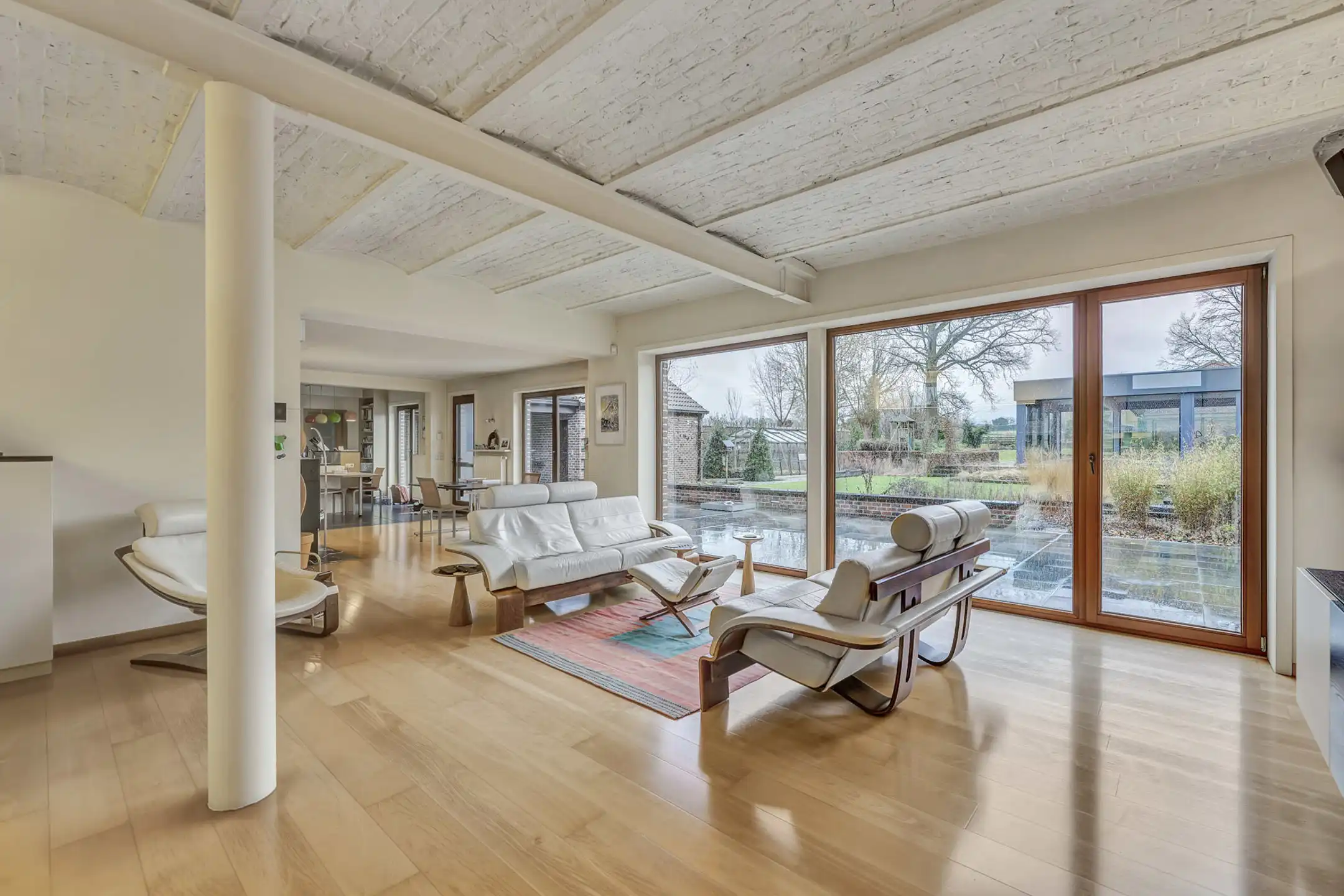 Exclusief landhuis met binnenzwembad en stallingen foto 16