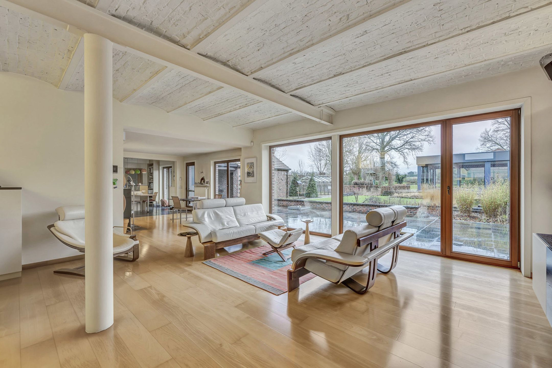 Exclusief landhuis met binnenzwembad en stallingen foto 16