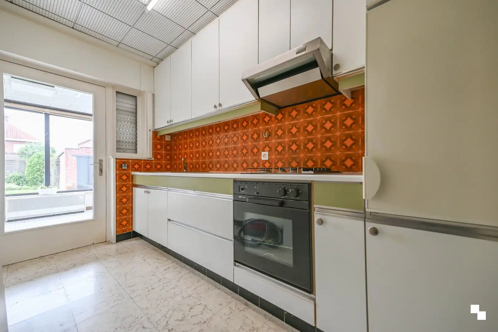 Gezellige, te moderniseren halfopen woning in rustige buurt te Izegem foto 9