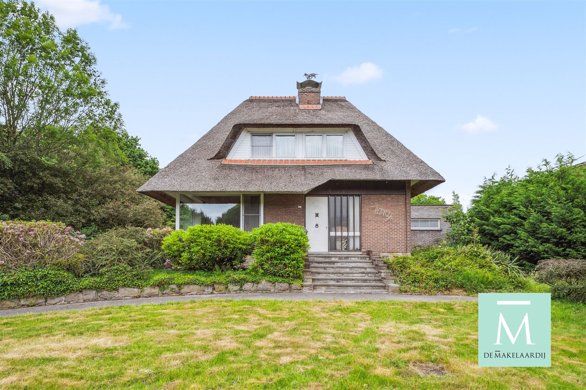 Te renoveren villa op een zeer uitgestrekt perceel van bijna 20 are foto 3