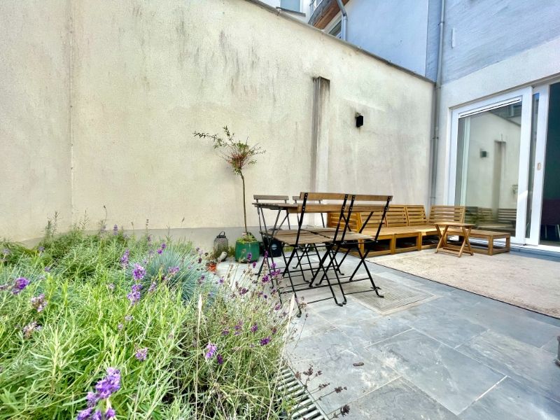 Gerenoveerde woning op uitstekende ligging! foto 22