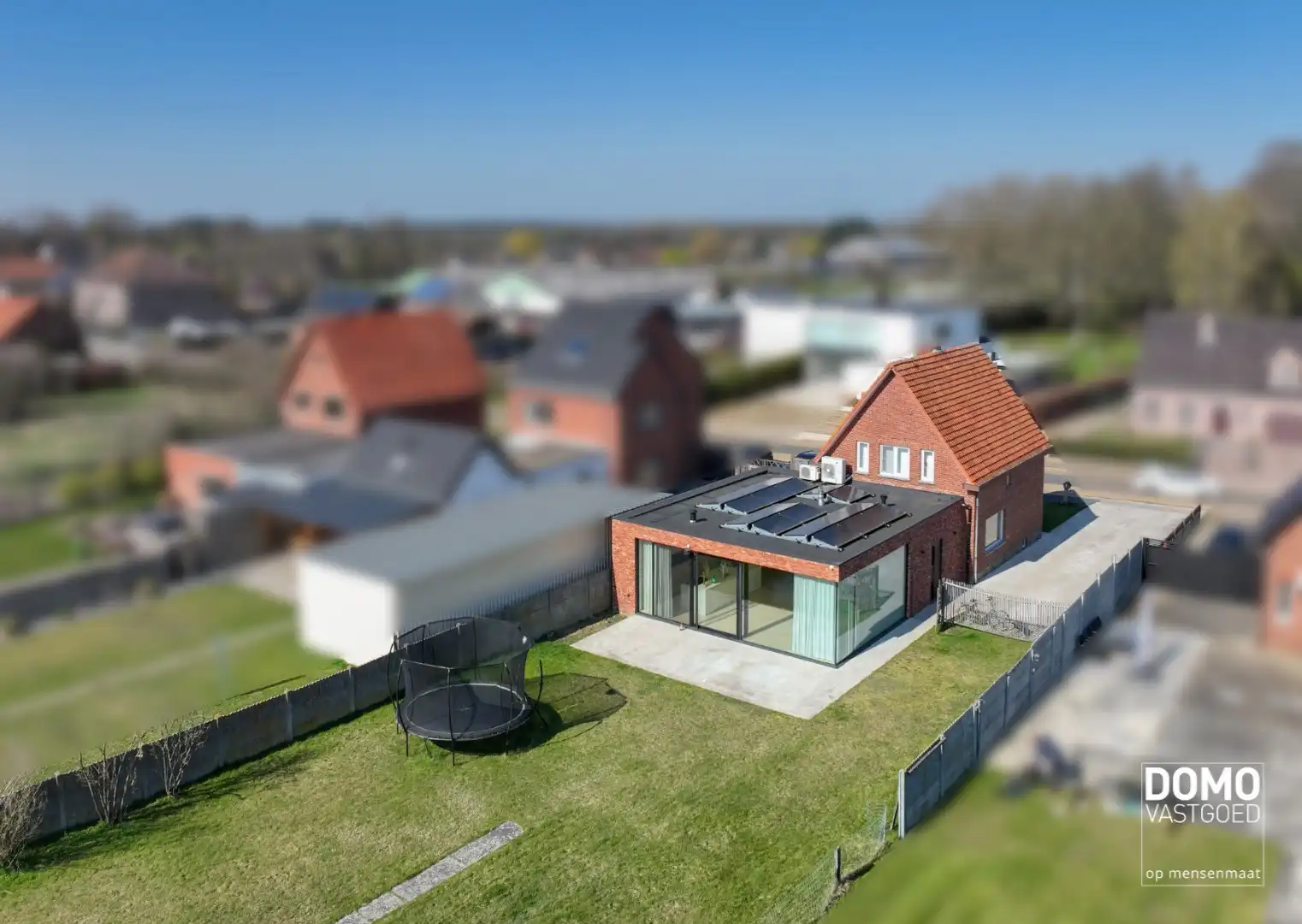 Instapklare moderne gezinswoning met zuidgerichte tuin en knappe afwerking in Hasselt foto 22