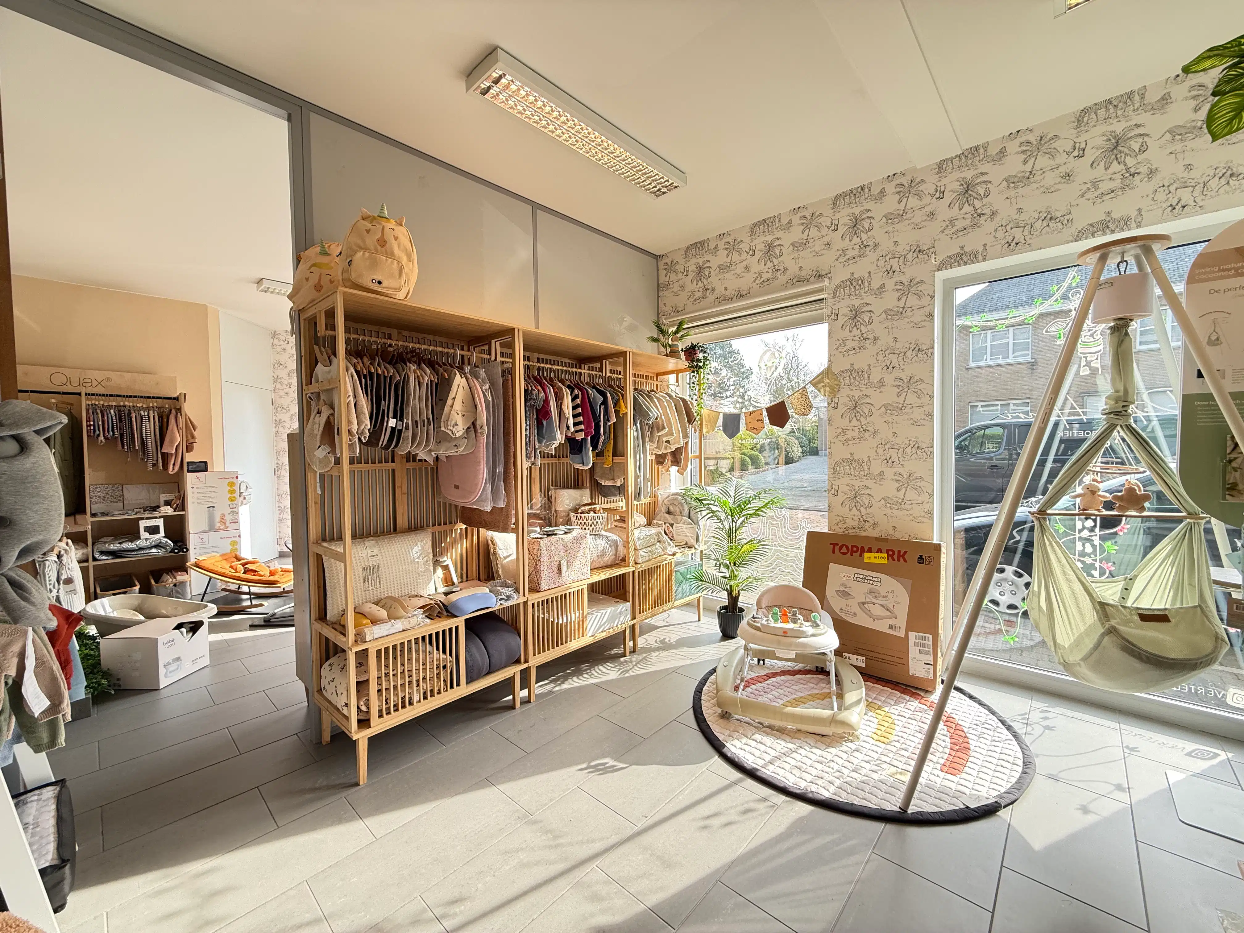 Kantoor / praktijk op hoeklocatie 125m² foto 2