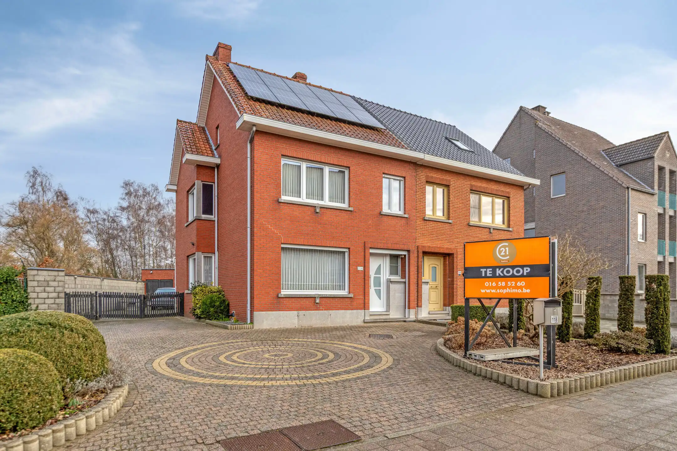Instapklare woning met 3 slaapkamers op perceel van 15a foto {{pictureIndex}}