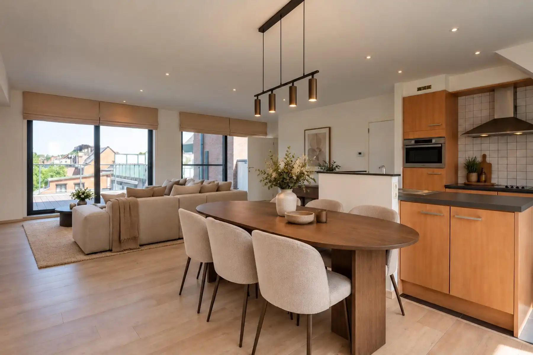 Instapklaar appartement, groot terras, staanplaats en lift! foto 6