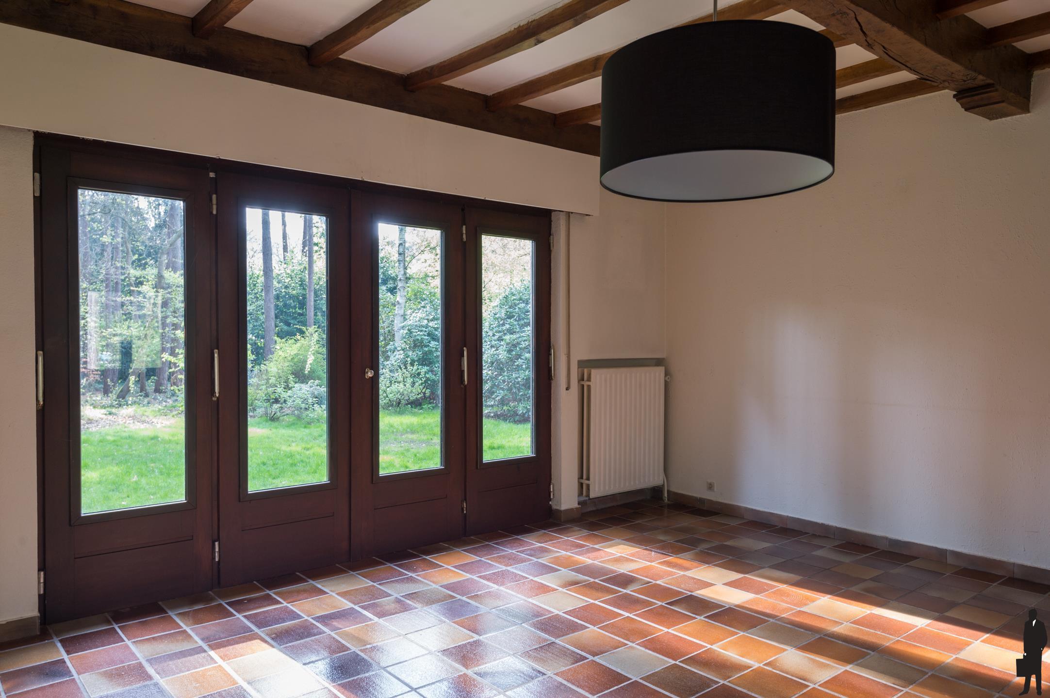 Villa in groene omgeving foto 6