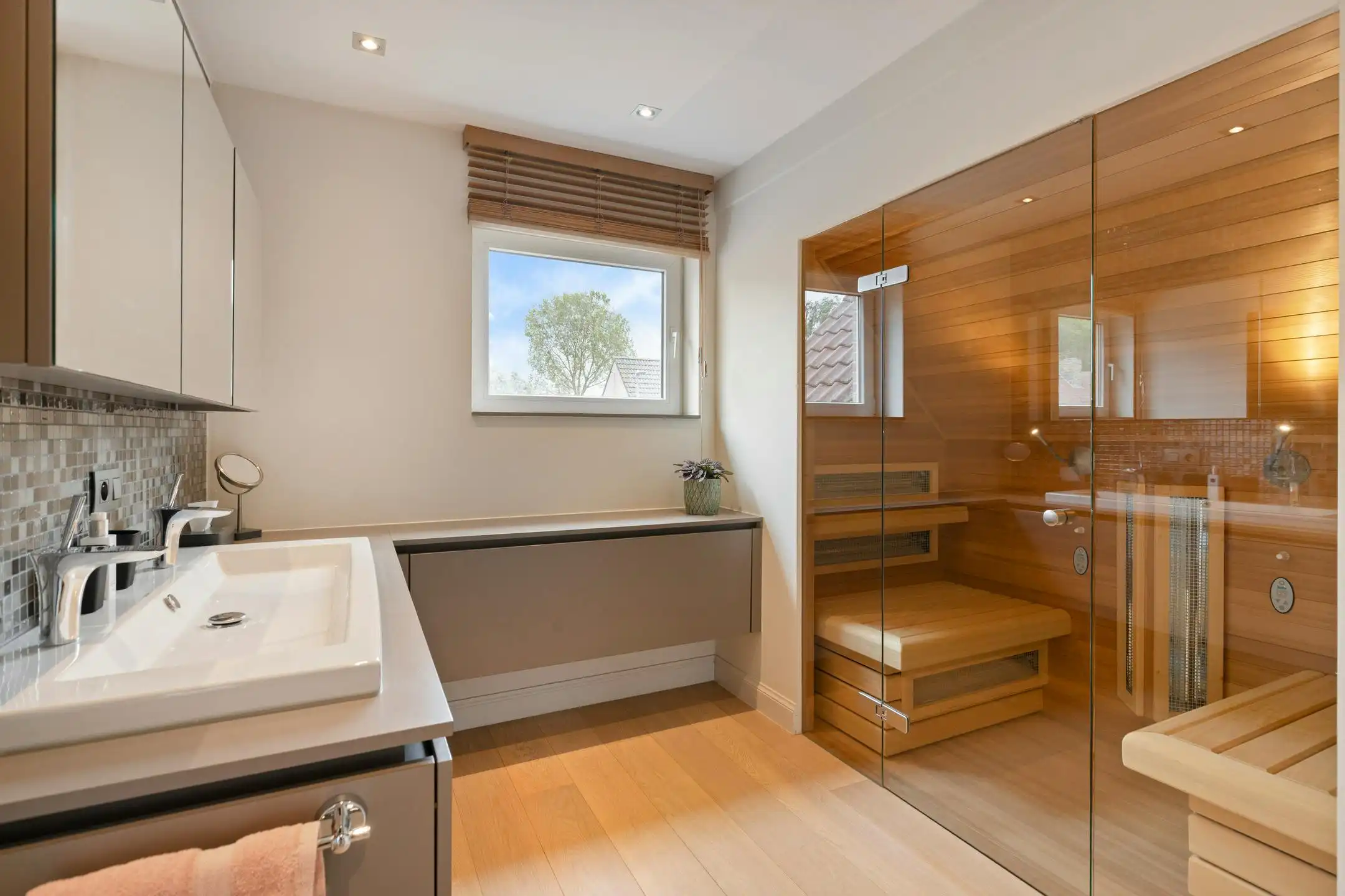 Sfeervol, vrijstaand huis te koop in Sijsele (Damme) foto 18