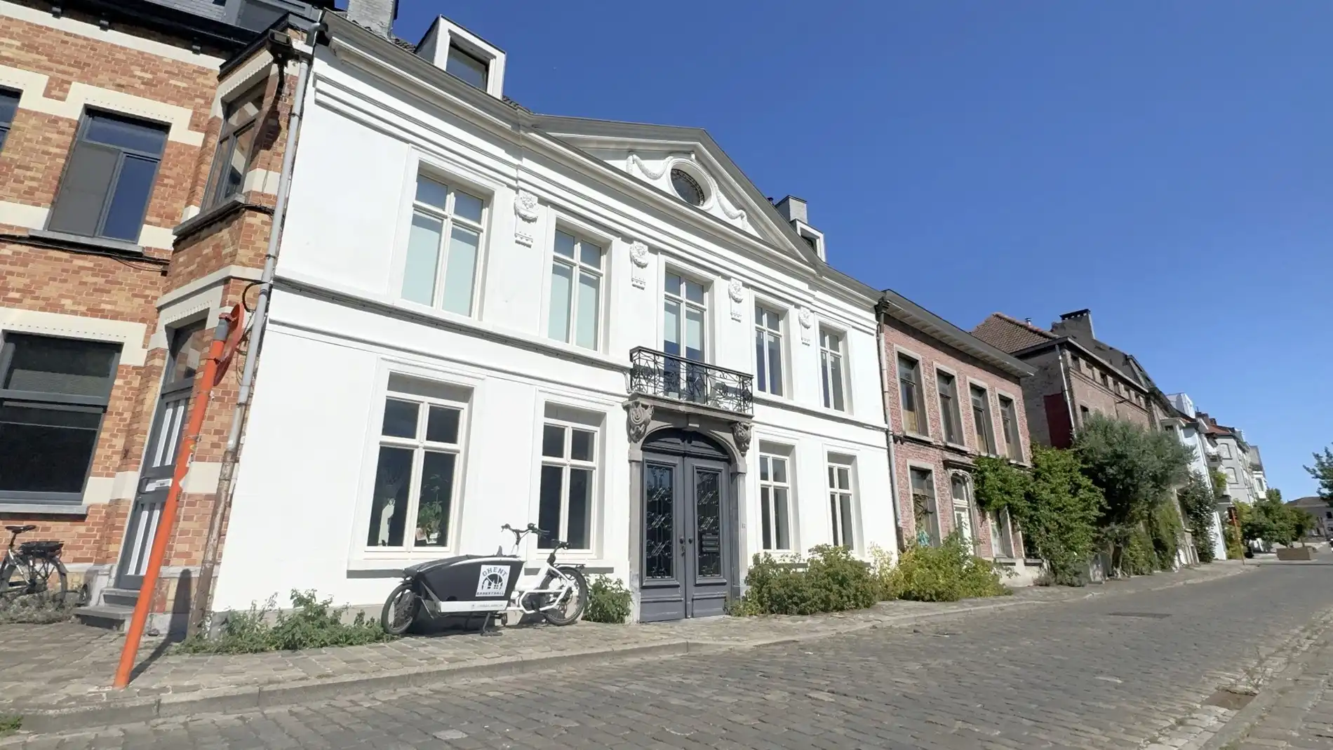 Stijlvol kantoor te huur met zicht op de Leie in Gent foto 15