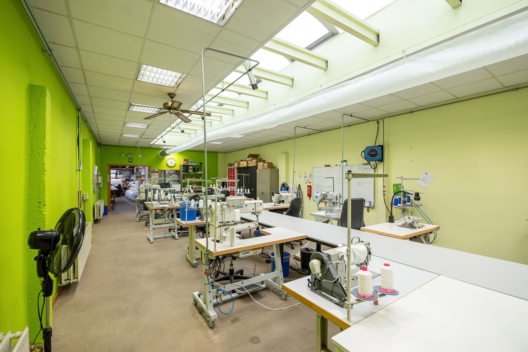 Kantoorgebouw met atelier op voll. bebouwd perceel van 528m² foto 12