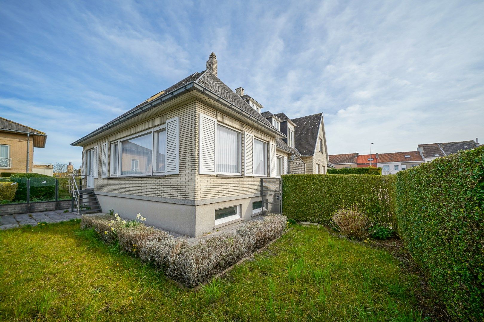 Te moderniseren woning met tuin en grote garage in Stene (Oostende) foto 20