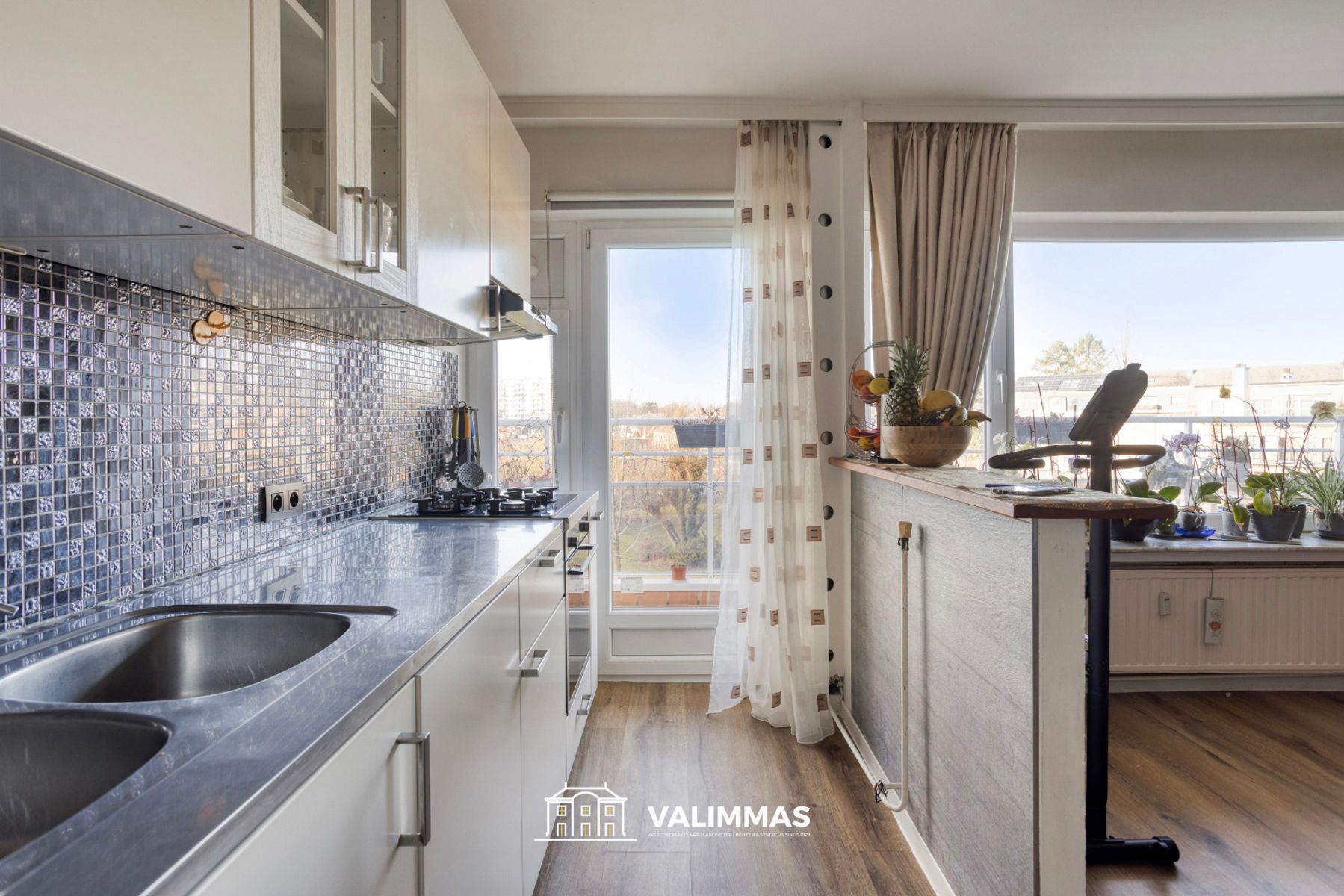 Gerenoveerd en comfortabel appartement met terras en kelder foto 11