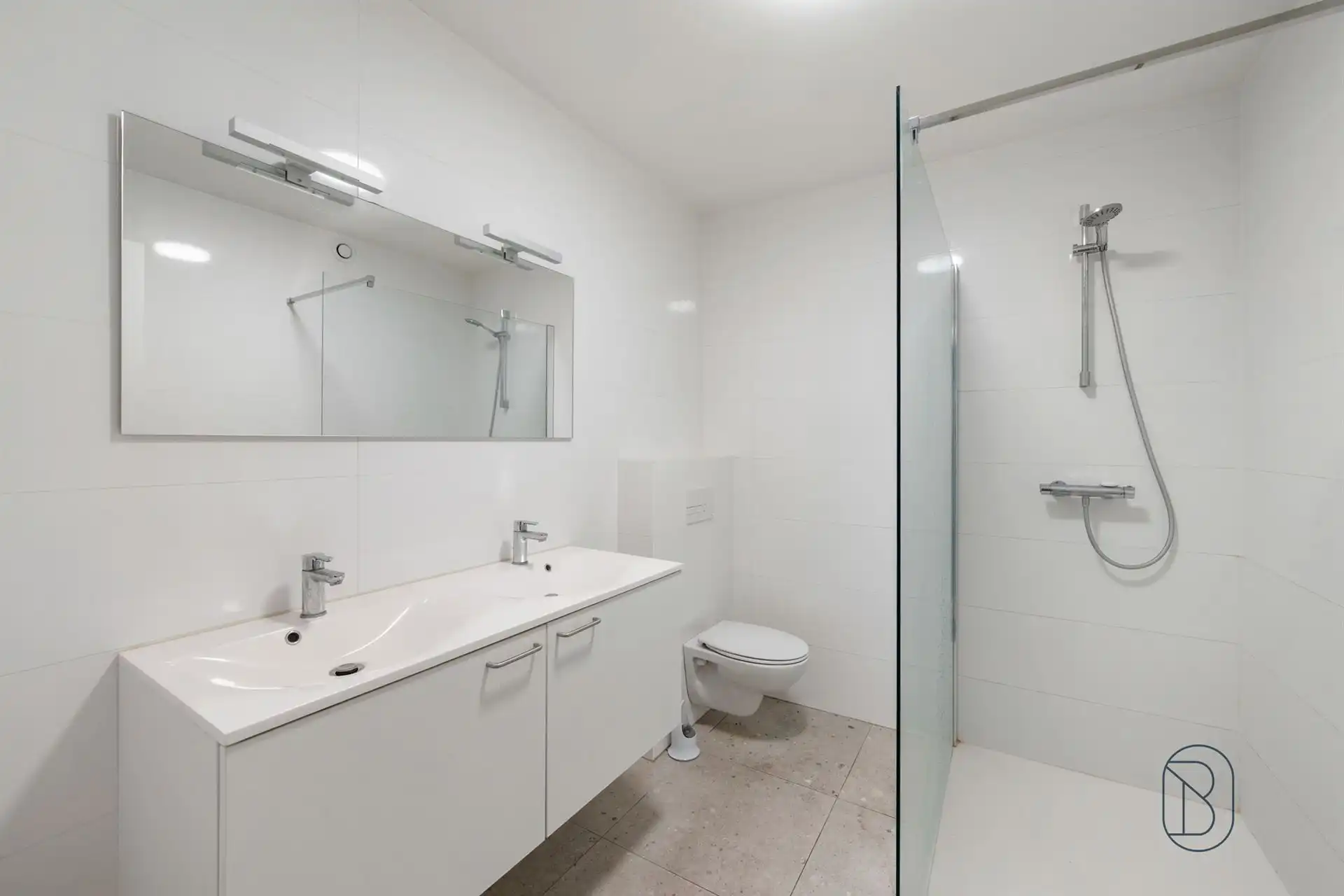 Kwalitatief 2-slaapkamerappartement met terras in Kortrijk foto 12