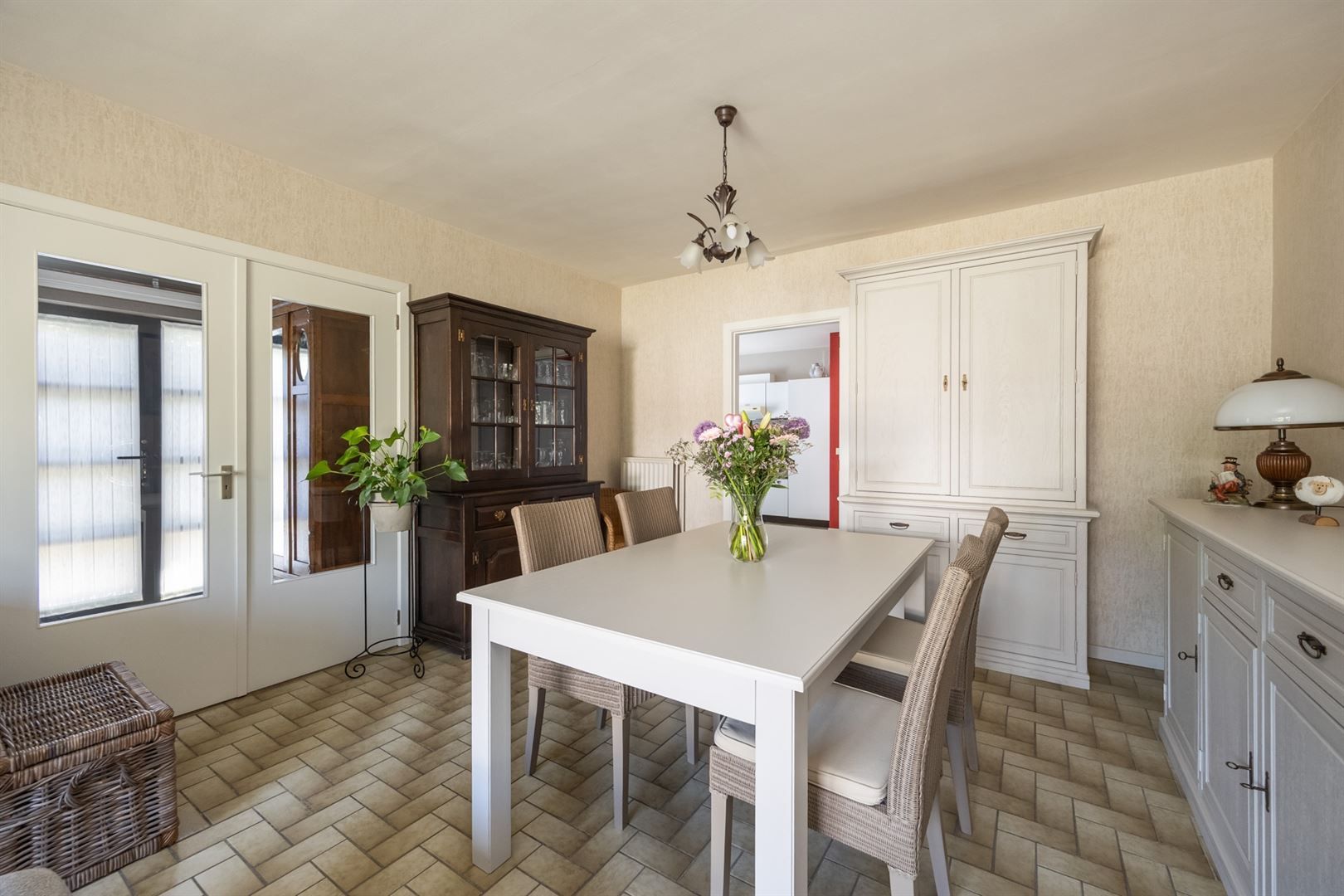 Lichtrijk gelijkvloers appartement met XXL-garage! foto 4