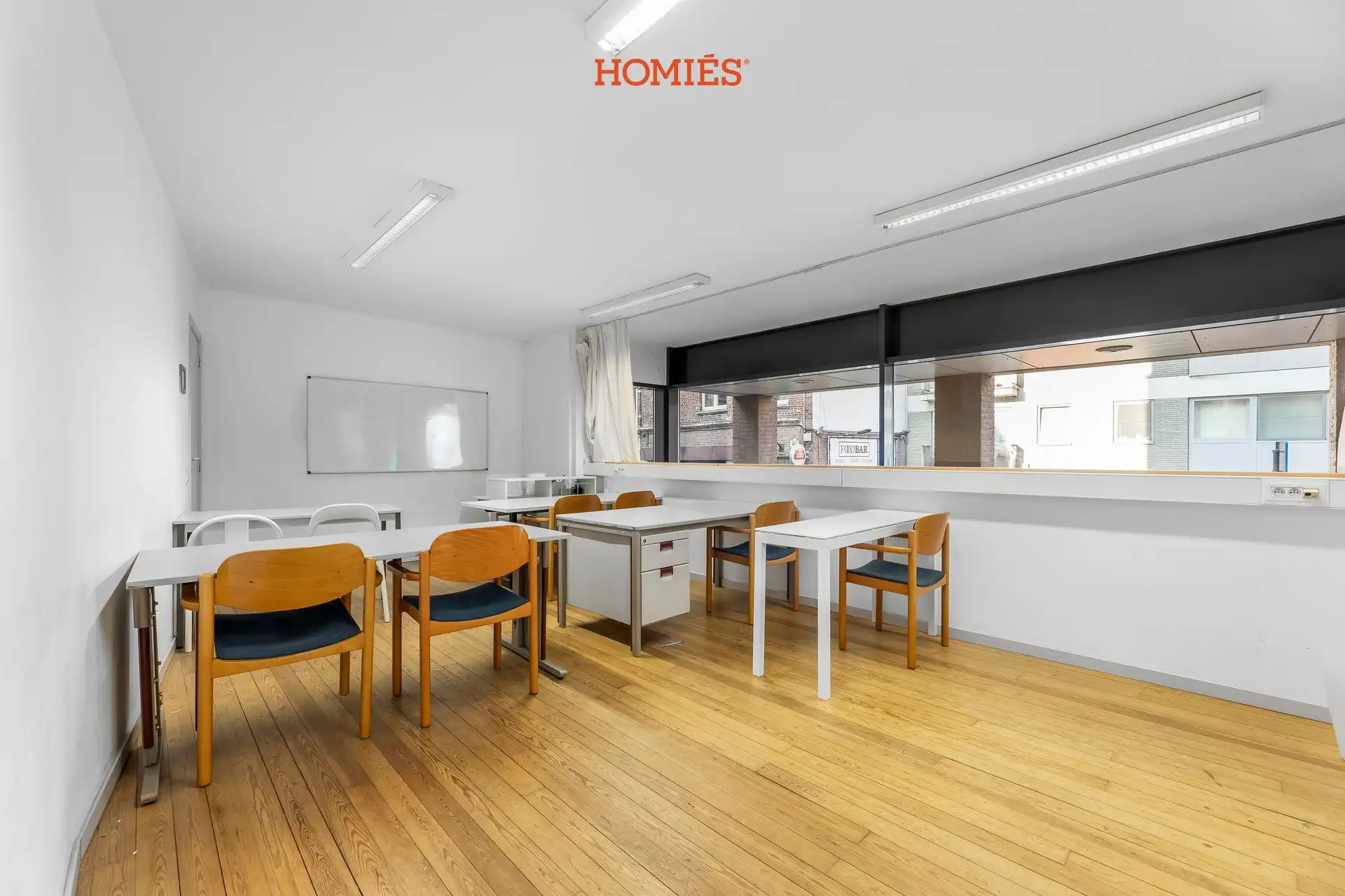 Polyvalente handelsruimte met veel visibiliteit foto 3