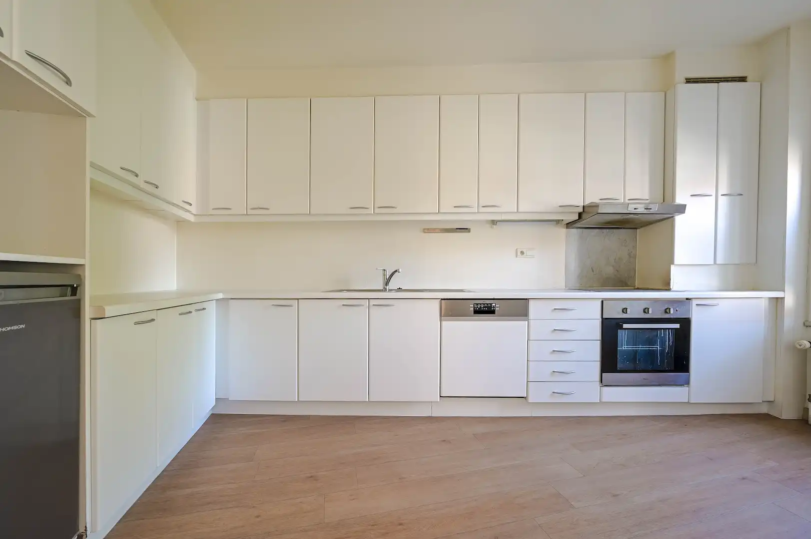 sfeervolle penthouse (139 m2) met zonneterras, schilderachtige gelegen rond de St Gilliskerk foto 12