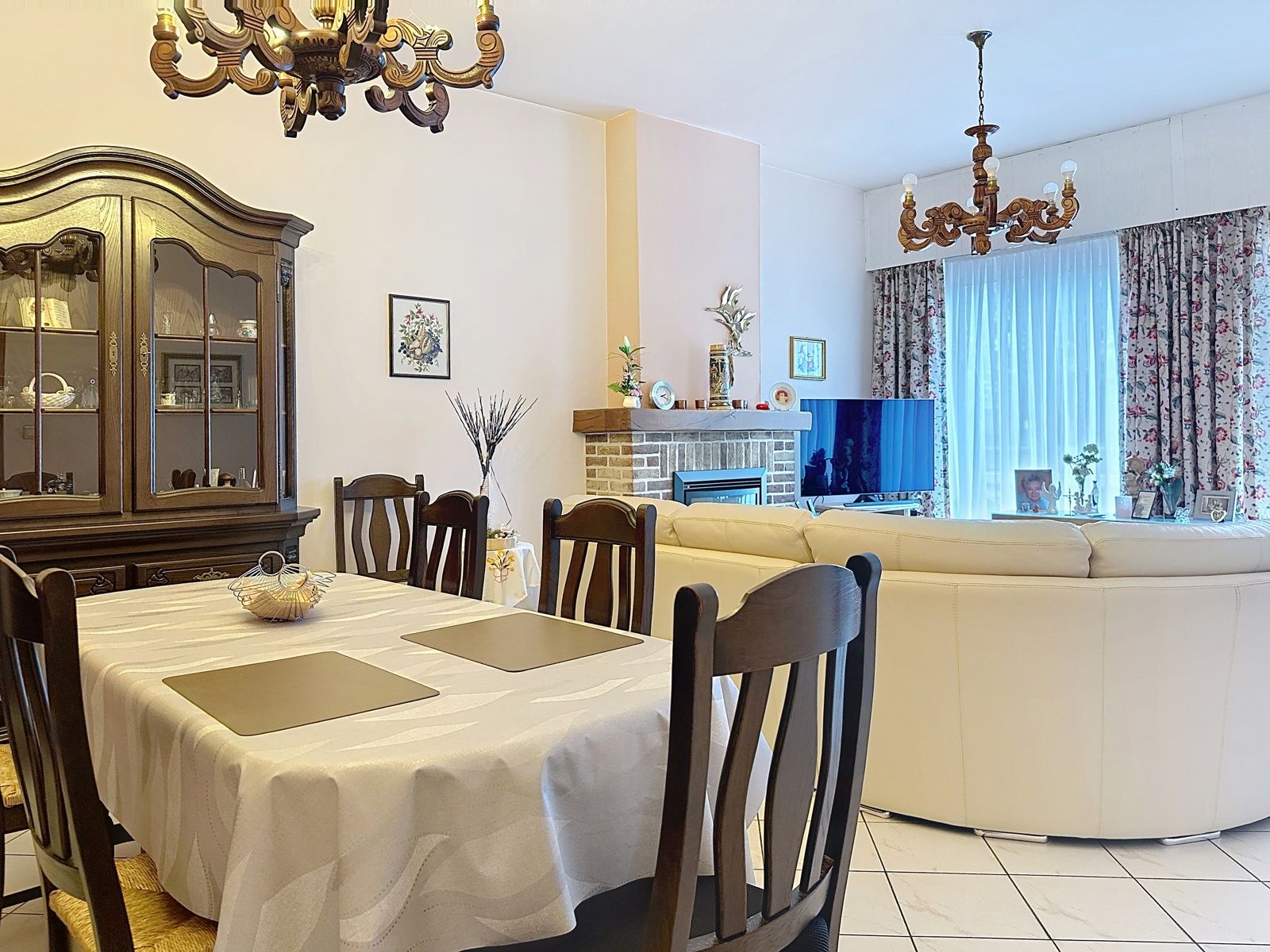 Instapklaar gelijkvloersappartement met terras en centrale ligging foto 4