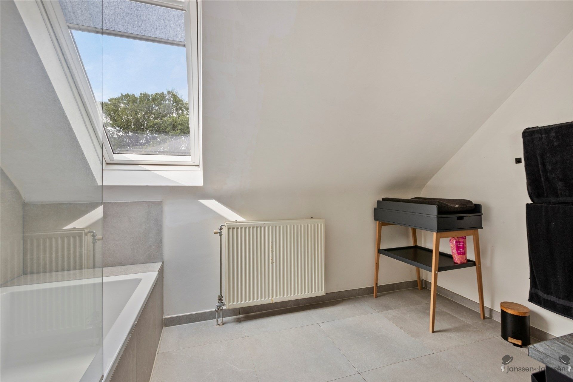 Instapklaar wonen met zonnige tuin in Hechtel-Eksel foto 18