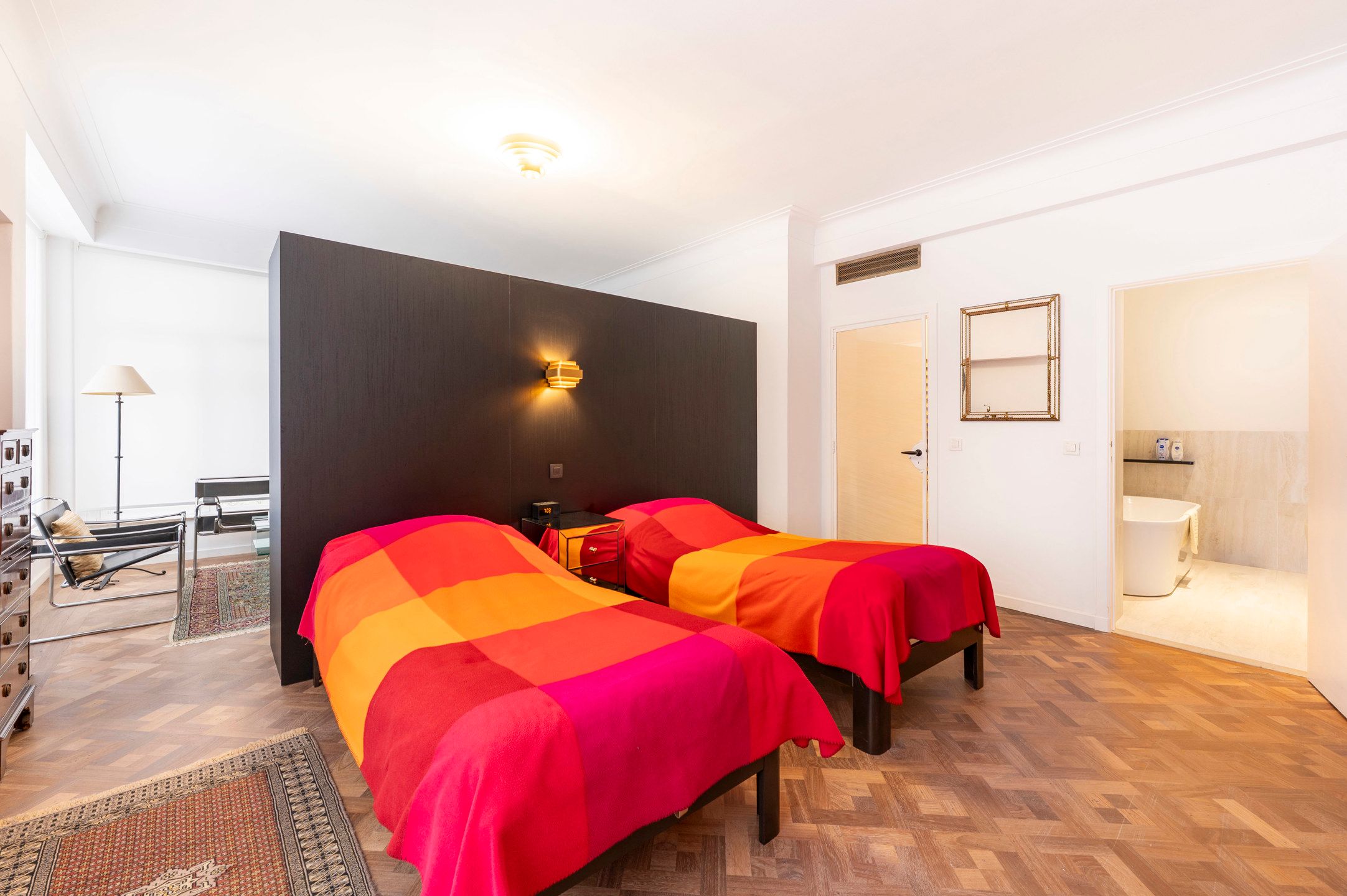 ANTWERPEN - Art-deco appartement met 10 m facade foto 8