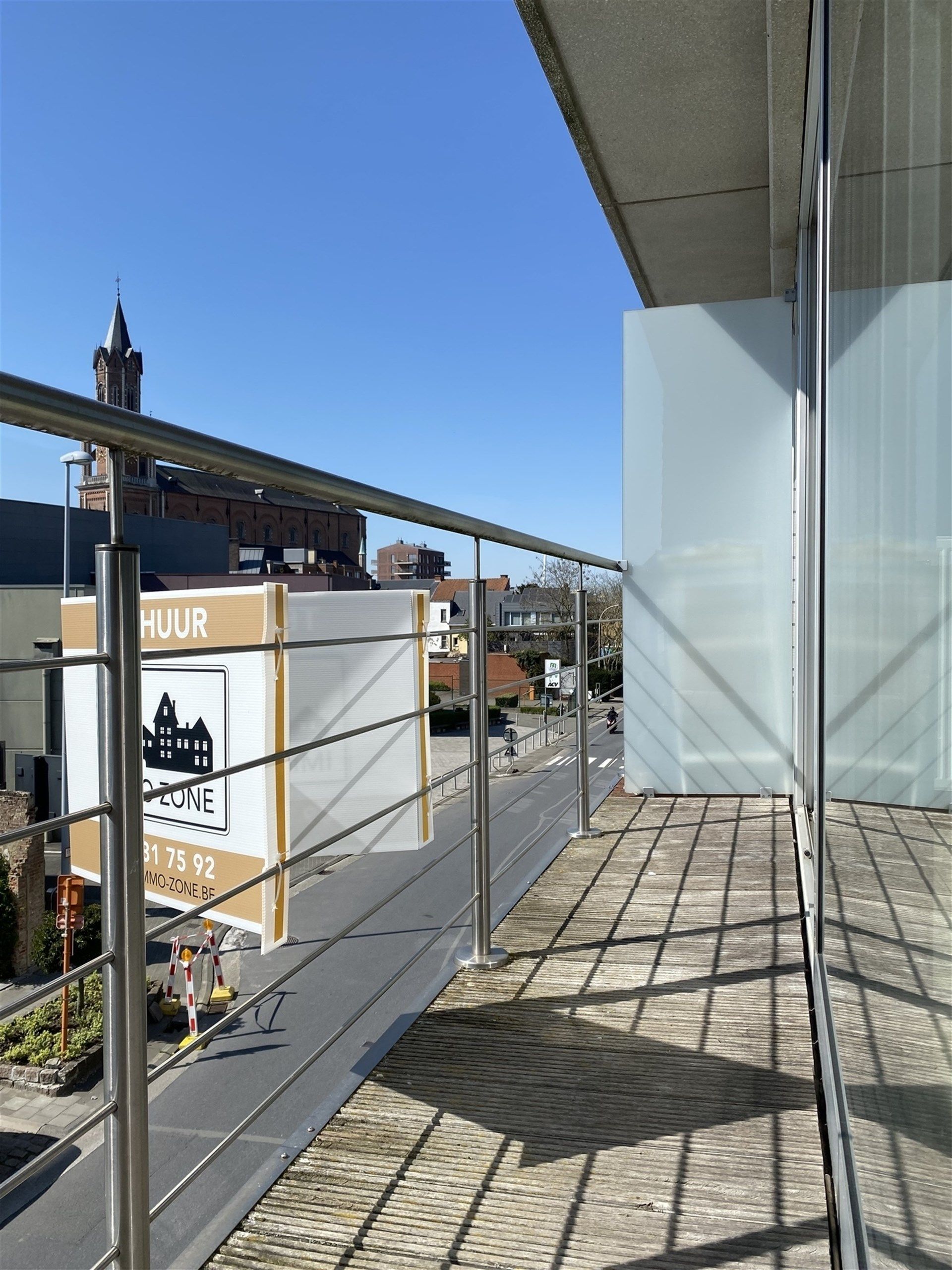 Zeer mooi gelegen instapklaar appartement op de tweede verdieping van de residentie “Square”. foto 14