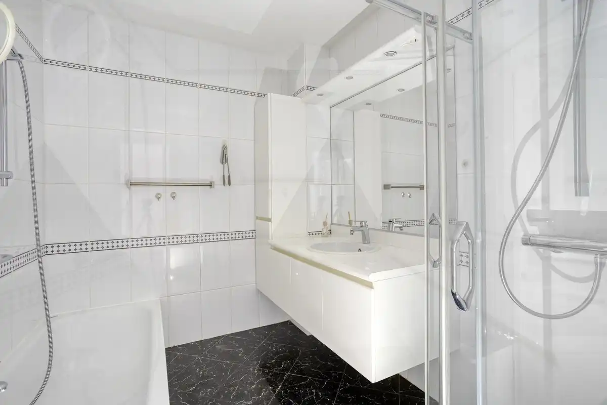 Appartement met 2 slaapkamers.   foto 19