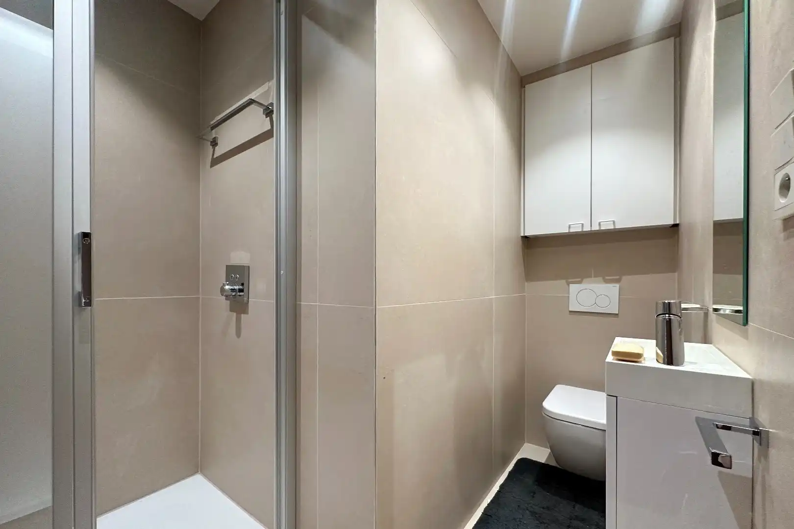 Exclusief Triplex Appartement op de Zeedijk van Wenduine – Luxe, Comfort en Zeezicht! foto 22