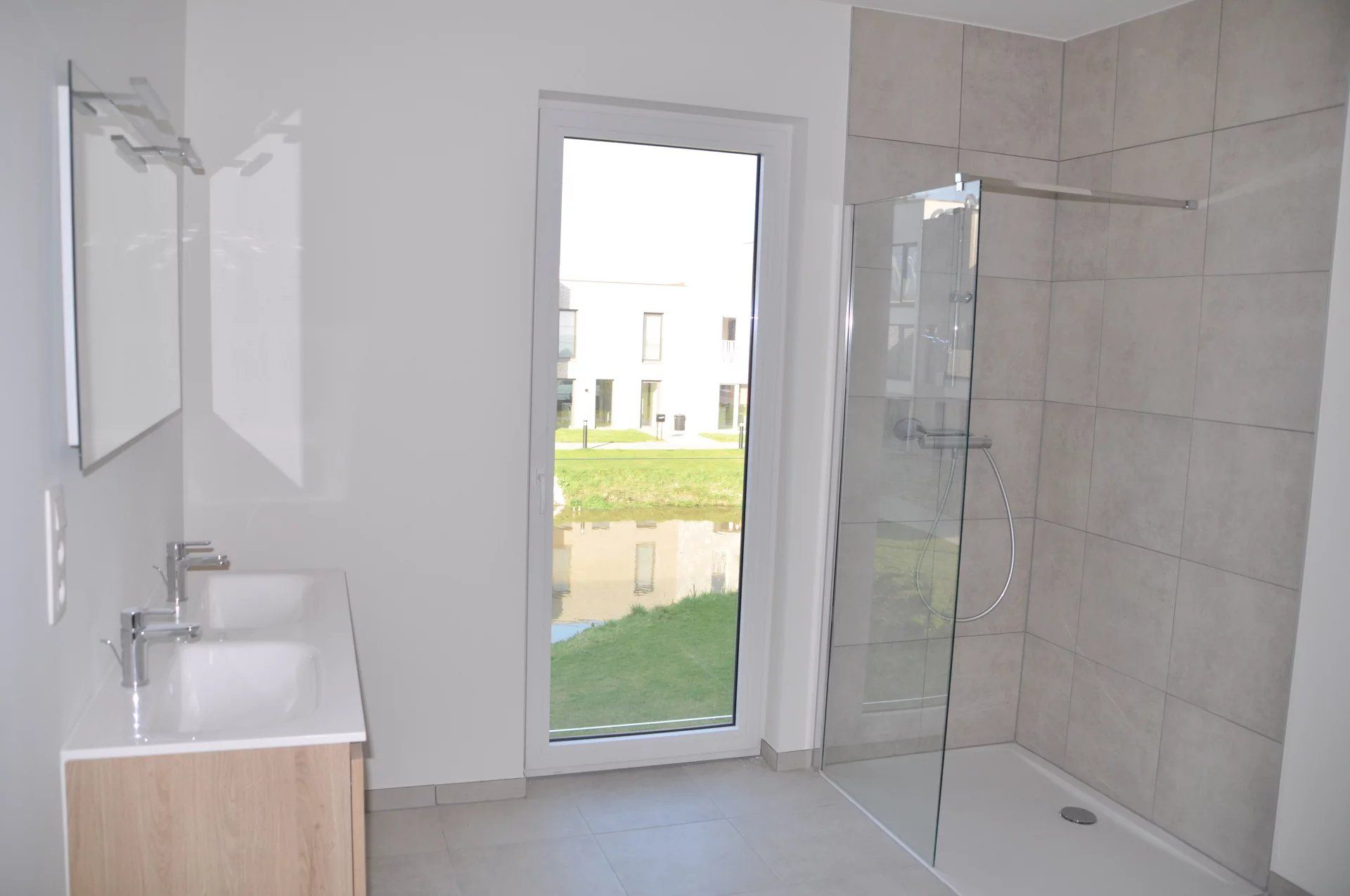 ENERGIEZUINIGE NIEUWBOUWWONING VAN 147M² MET 3 SLPK NABIJ HASSELT CENTRUM foto 16