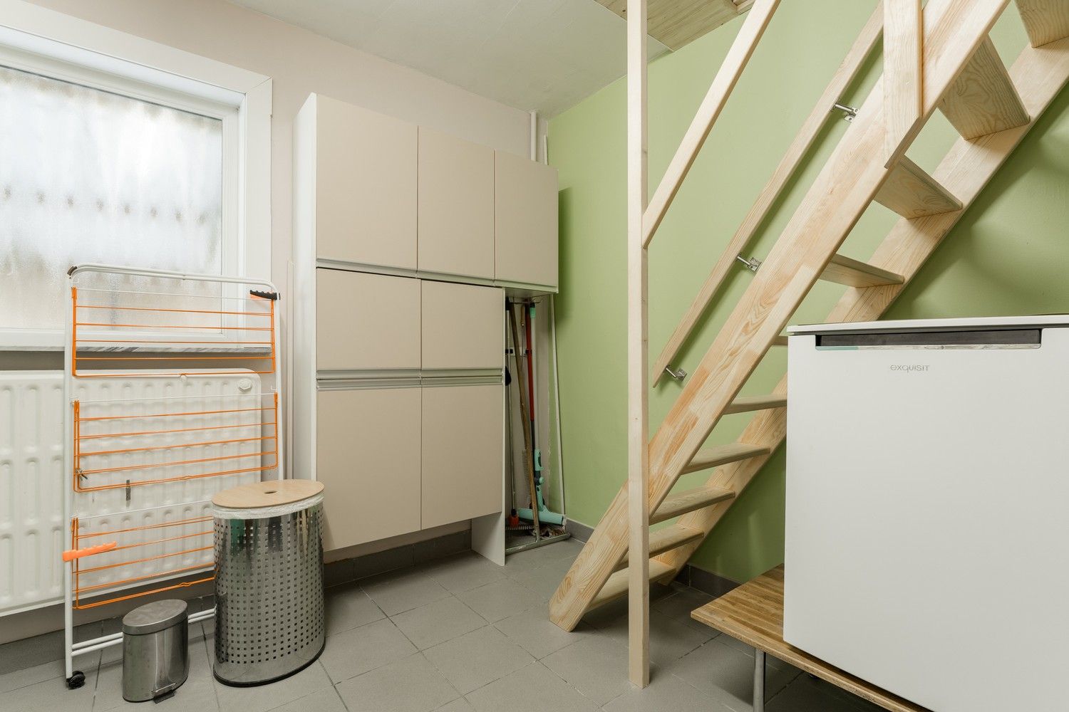 Instapklare gezinswoning met veranda en prachtige tuin foto 21