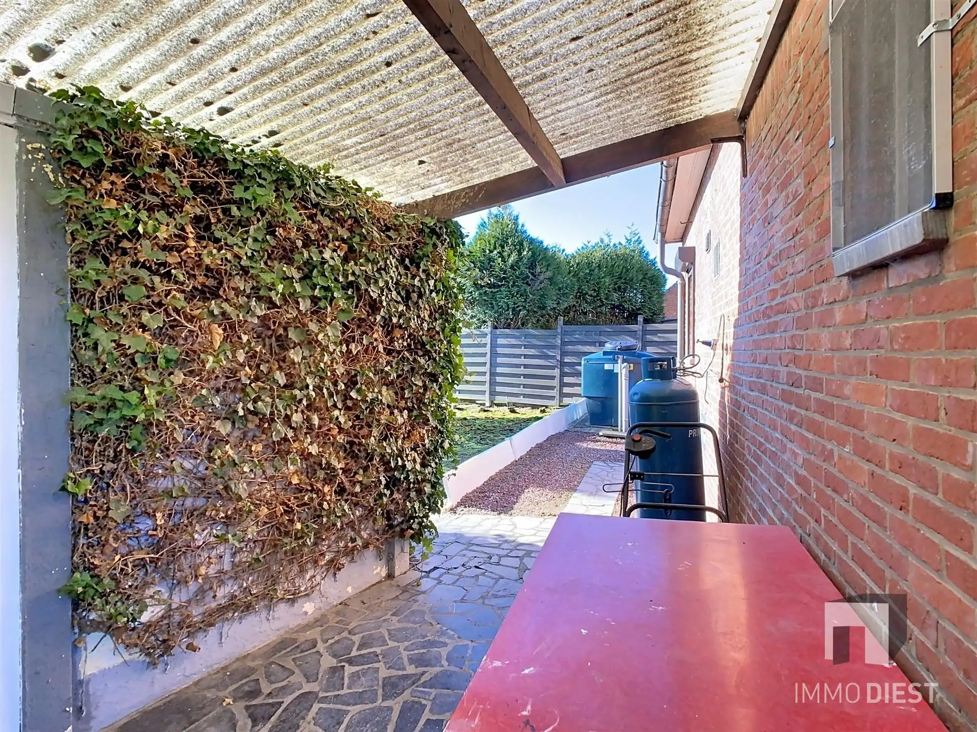 Charmante woning - rustig gelegen in Halen foto 27