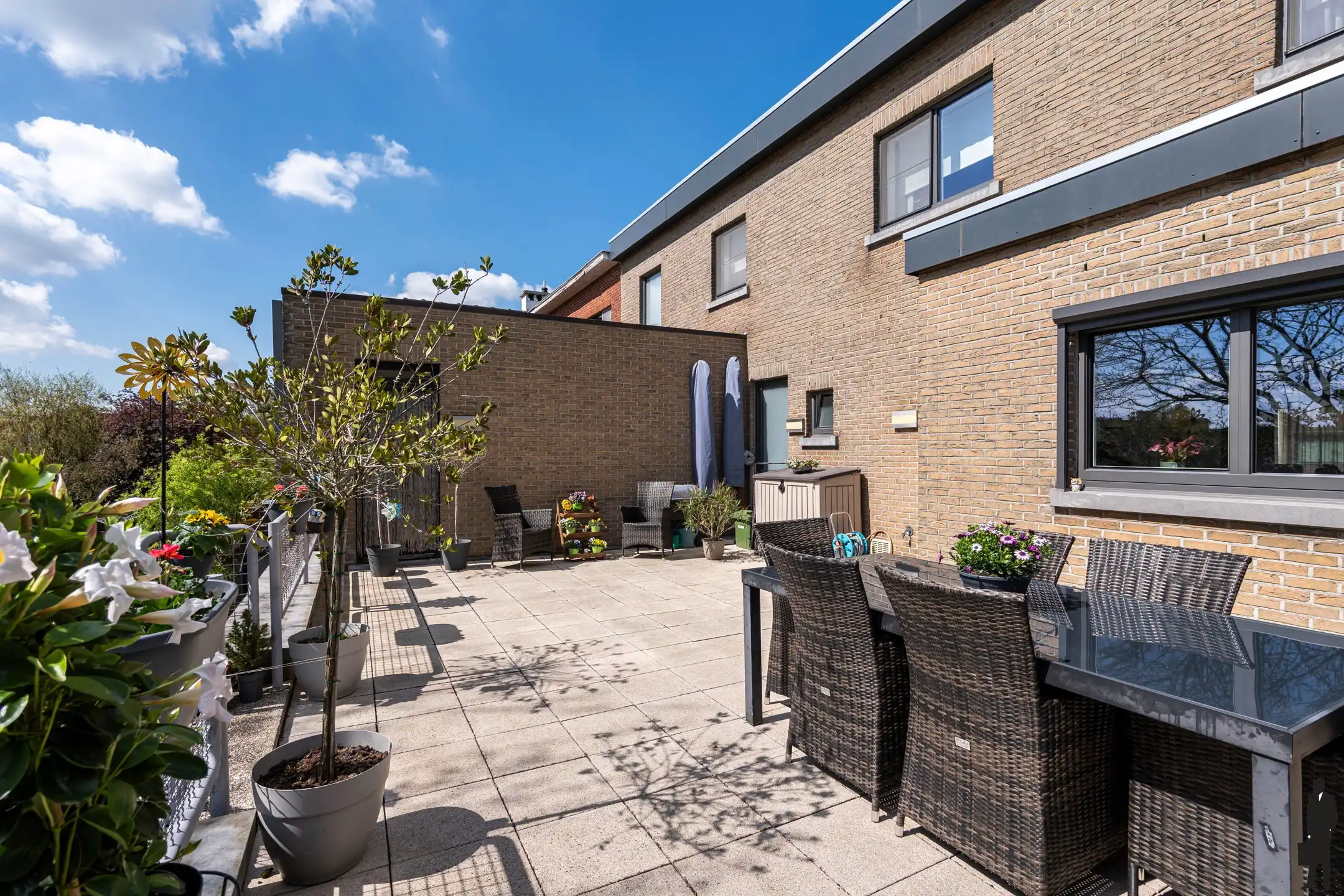Ruim duplex app met 5 slpks, terras + privatieve tuin foto 12