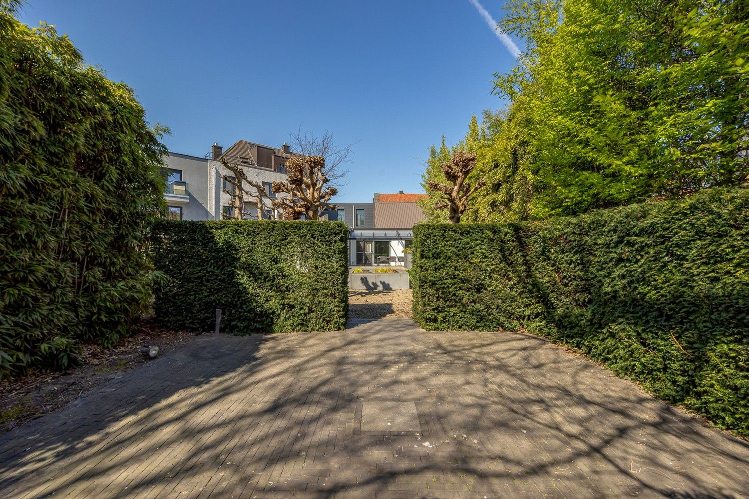 Instapklare gezinswoning met polyvalente ruimte en zonnige tuin in het centrum van Zwijndrecht foto 26