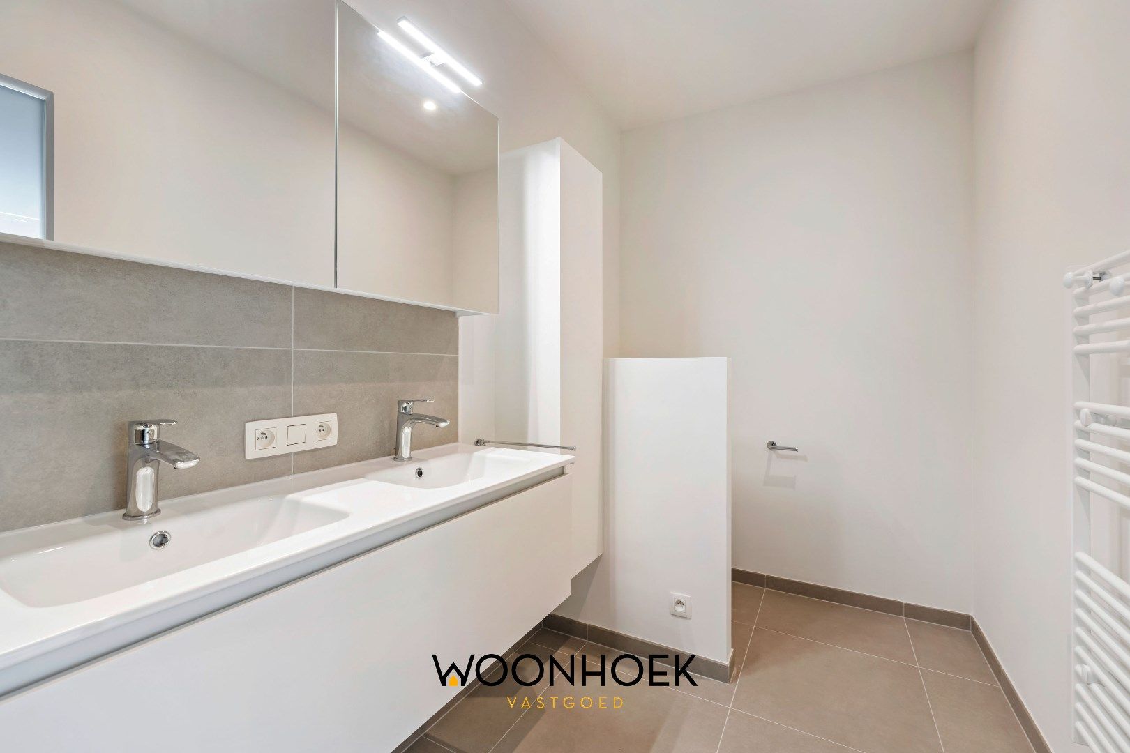 3- slpk luxeappartement met staanplaats in het Oeverpark! foto 18