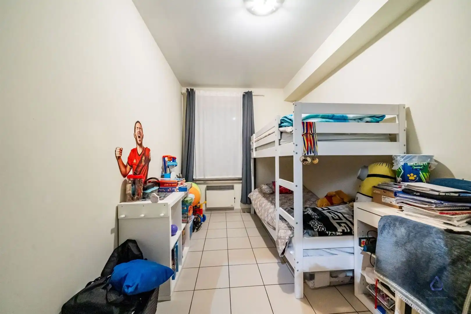 Ruim 3-slaapkamerappartement met zuidgericht terras foto 9
