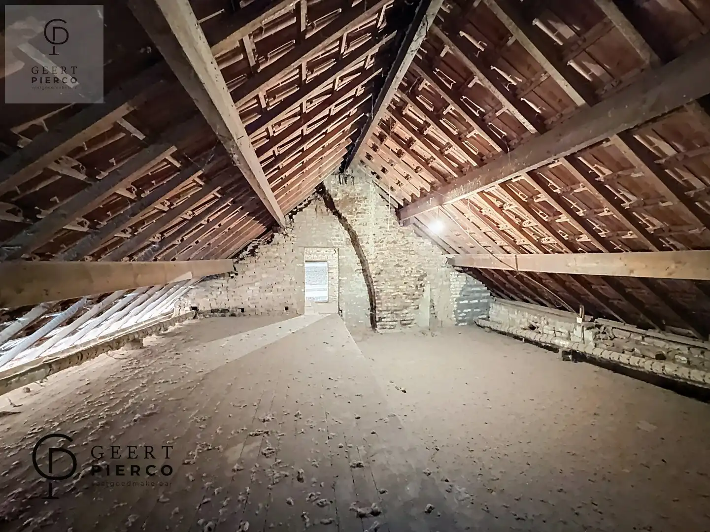 Charmante woning met schuur foto 28