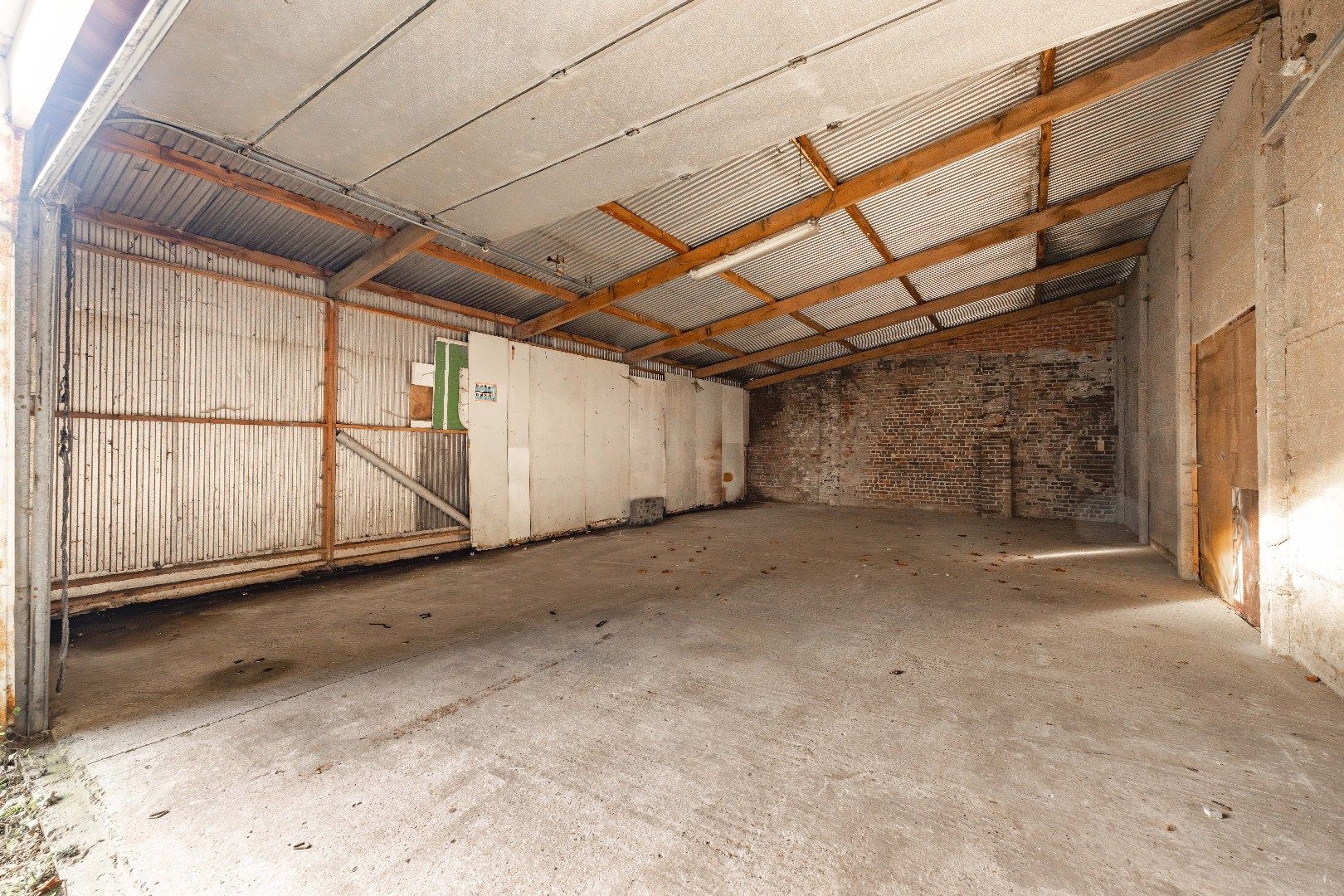 STATIGE HERENWONING MET LOODS foto 27