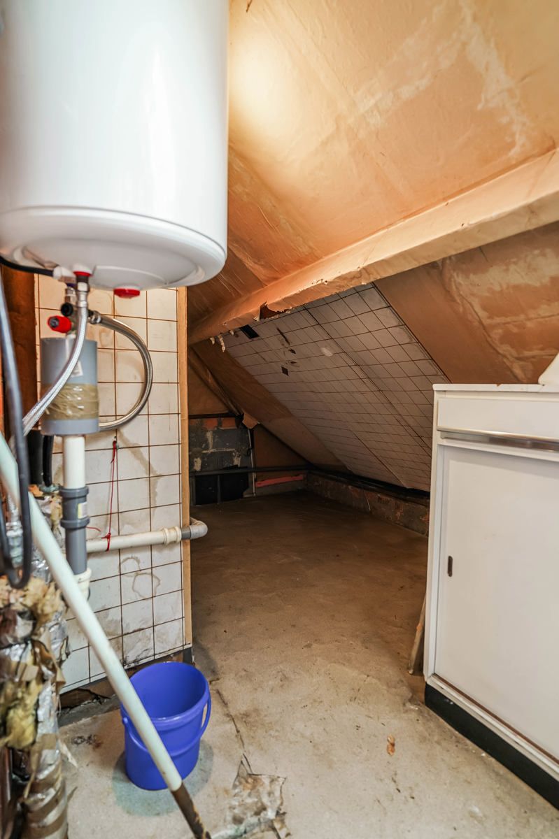 Uitstekend gelegen, te renoveren halfopen bebouwing met prachtige tuin te Londerzeel foto 19