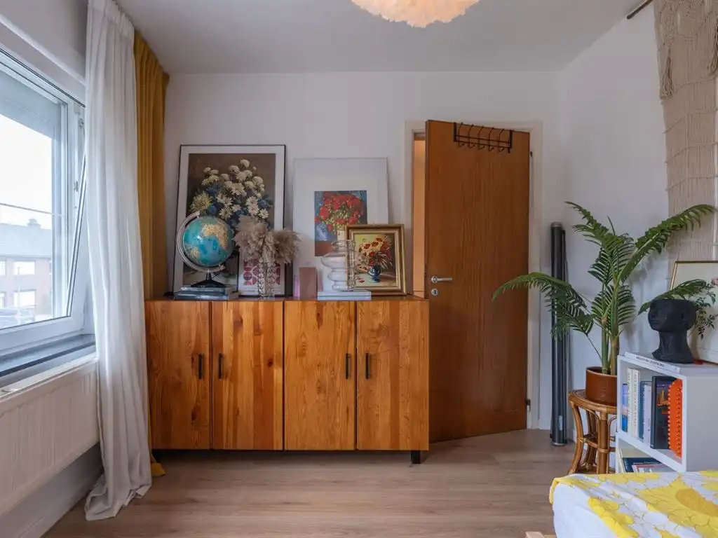 Instapklare, half-vrijstaande woning met inpandige garage foto 23