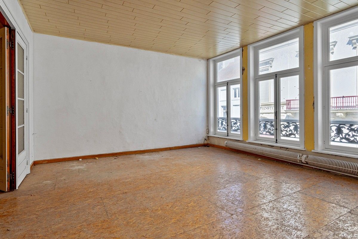 HERENHUIS met HANDEL en WONING te BRUGGE foto 13