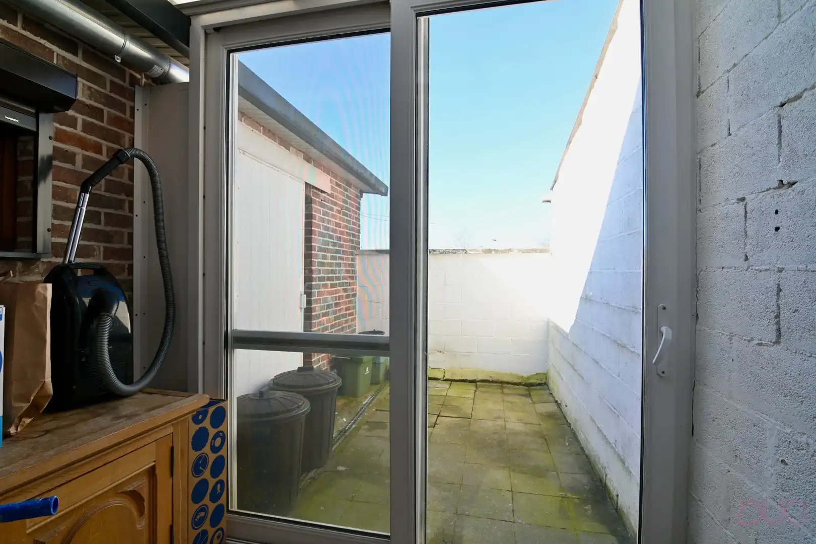 Licht op te frissen woning in hartje Sint-Truiden met 3 slaapkamers en 12x zonnepanelen foto 14