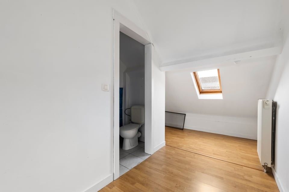 CHARMANTE, INSTAPKLARE STADSWONING MET 4 SLAAPKAMERS IN HARTJE TONGEREN foto 27