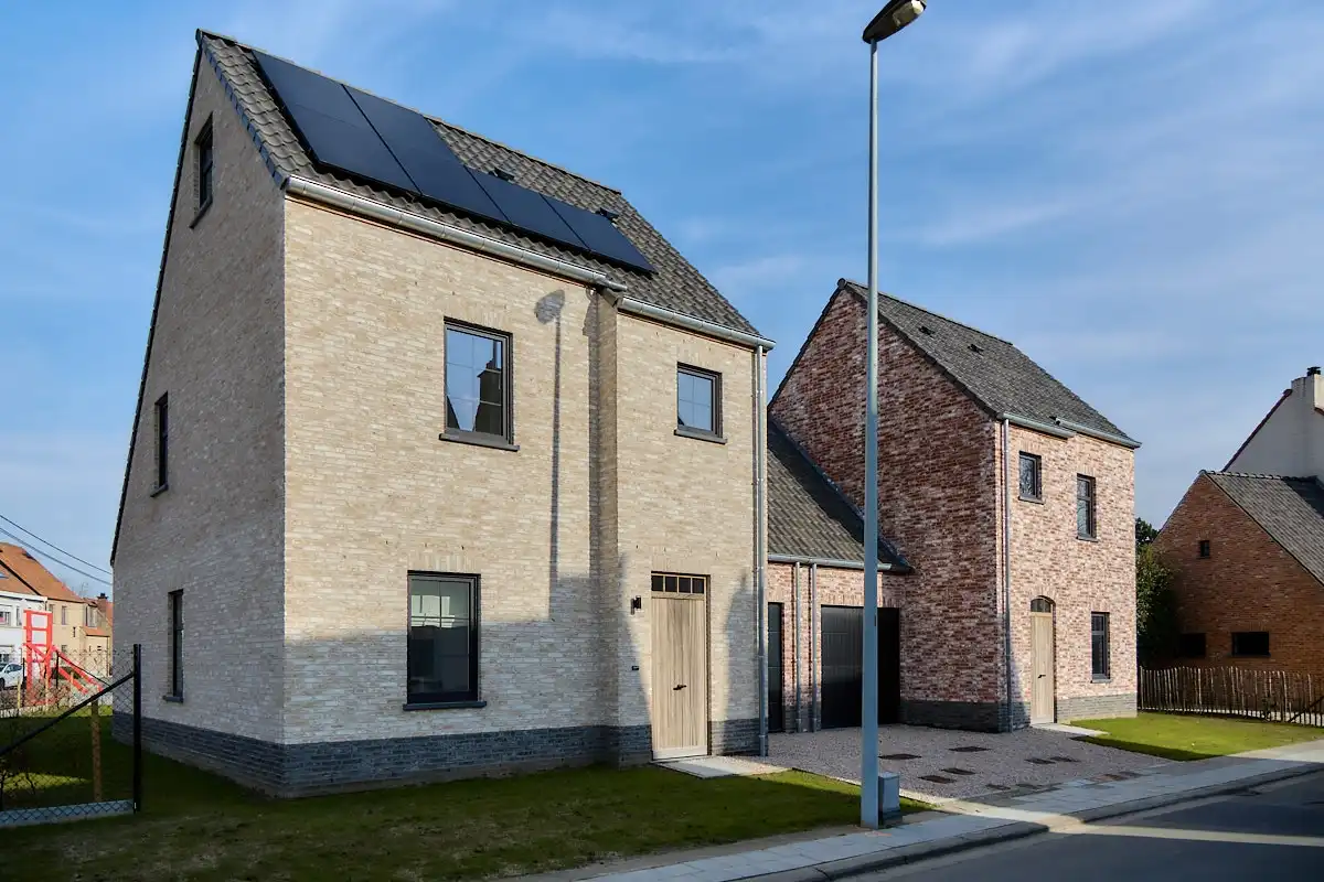 Ruime energiezuinige halfopen bebouwing met 4 slaapkamers foto 9