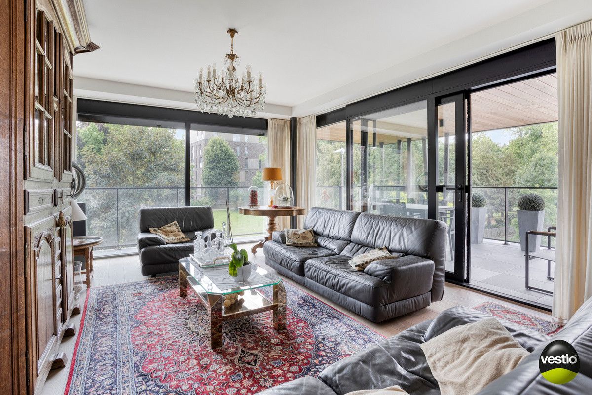 LUXUEUS APPARTEMENT VAN 147M² MET 2 SLK EN RUIM TERRAS IN CENTRUM. foto 13
